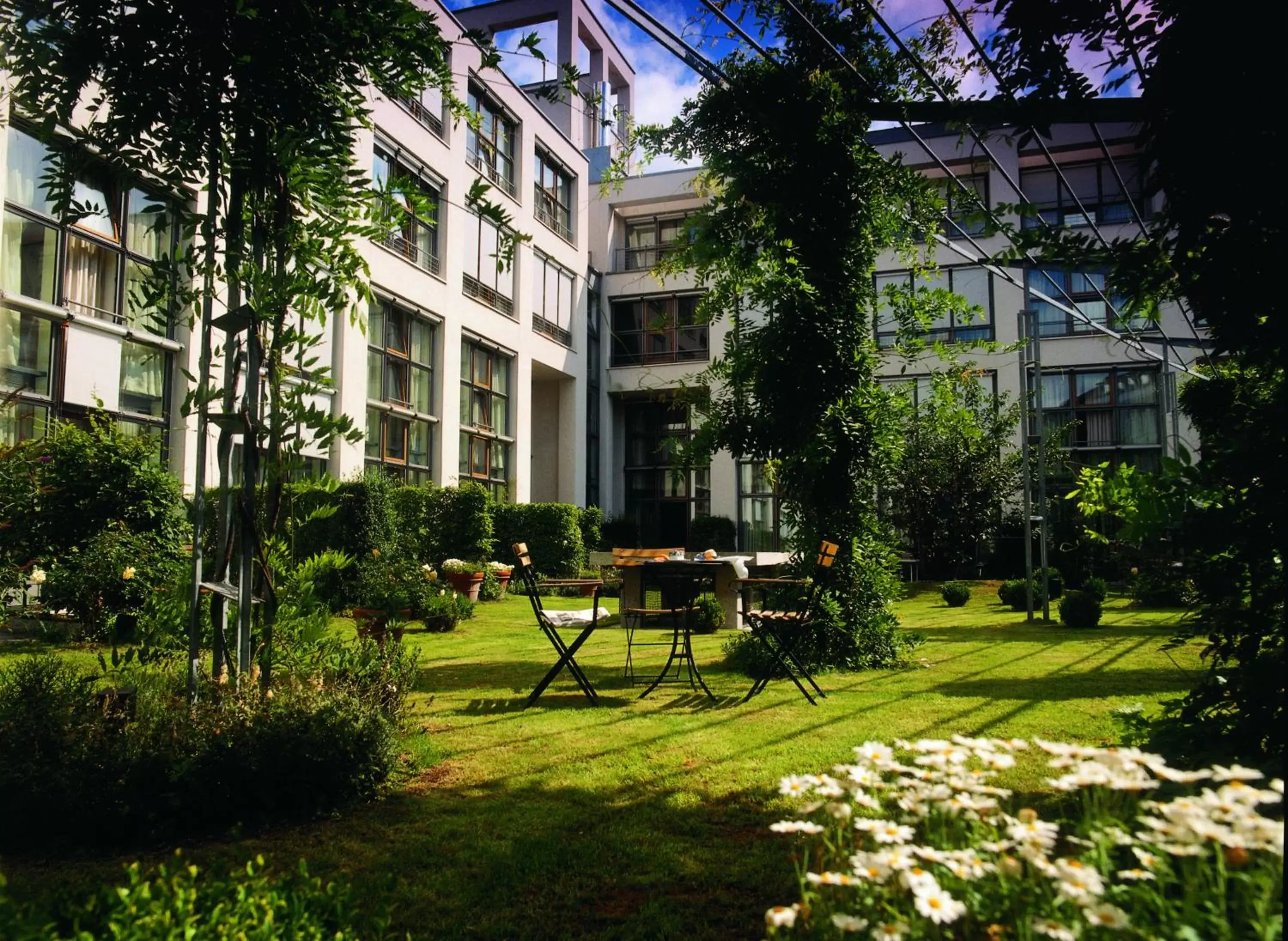 Patio in Clipper Boardinghouse - Hamburg-Michel Patio in Clipper Boardinghouse - Hamburg-Michel