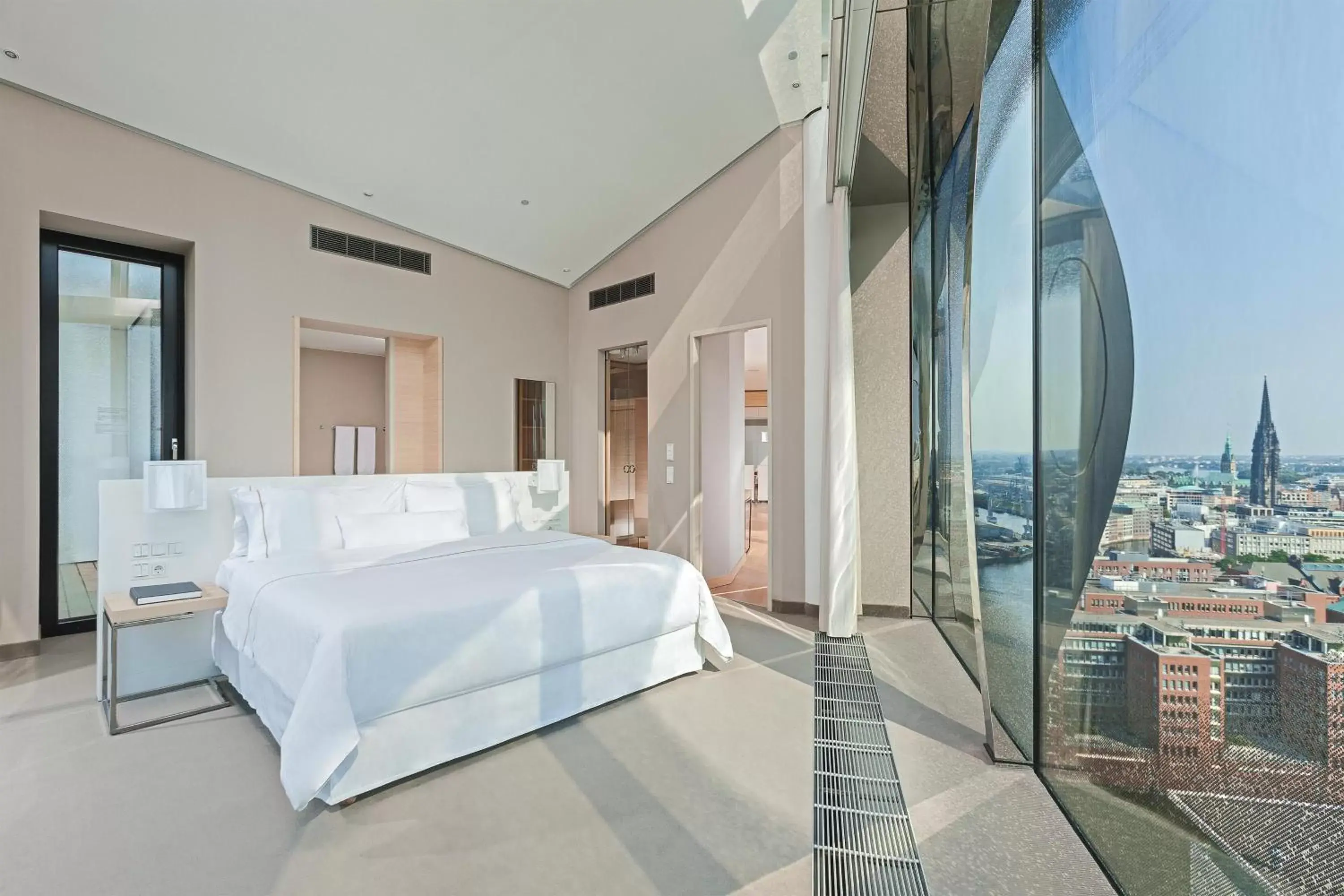 Photo of the whole room, Bed in The Westin Hamburg Elbphilharmonie Photo of the whole room, Bed in The Westin Hamburg Elbphilharmonie