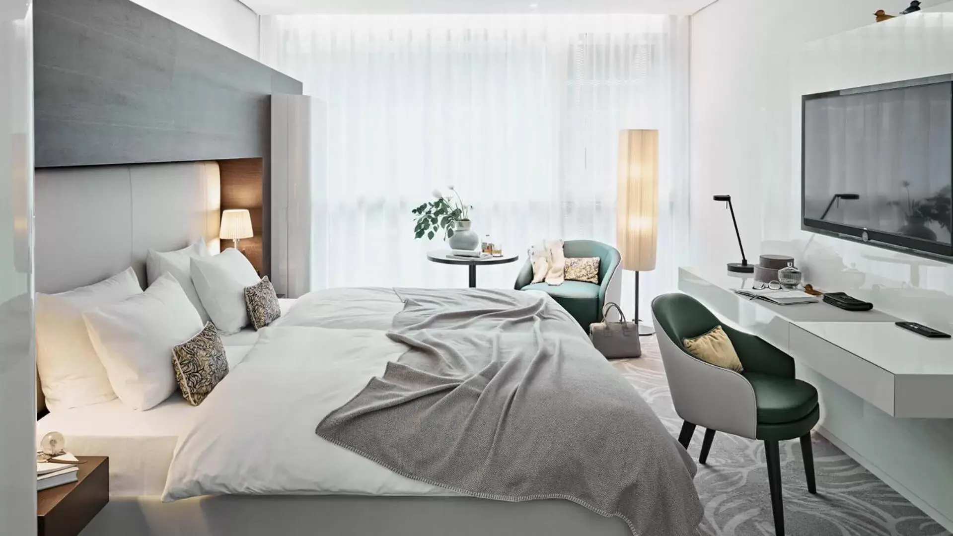 Photo of the whole room, Bed in SIDE, Hamburg, a Member of Design Hotels Photo of the whole room, Bed in SIDE, Hamburg, a Member of Design Hotels