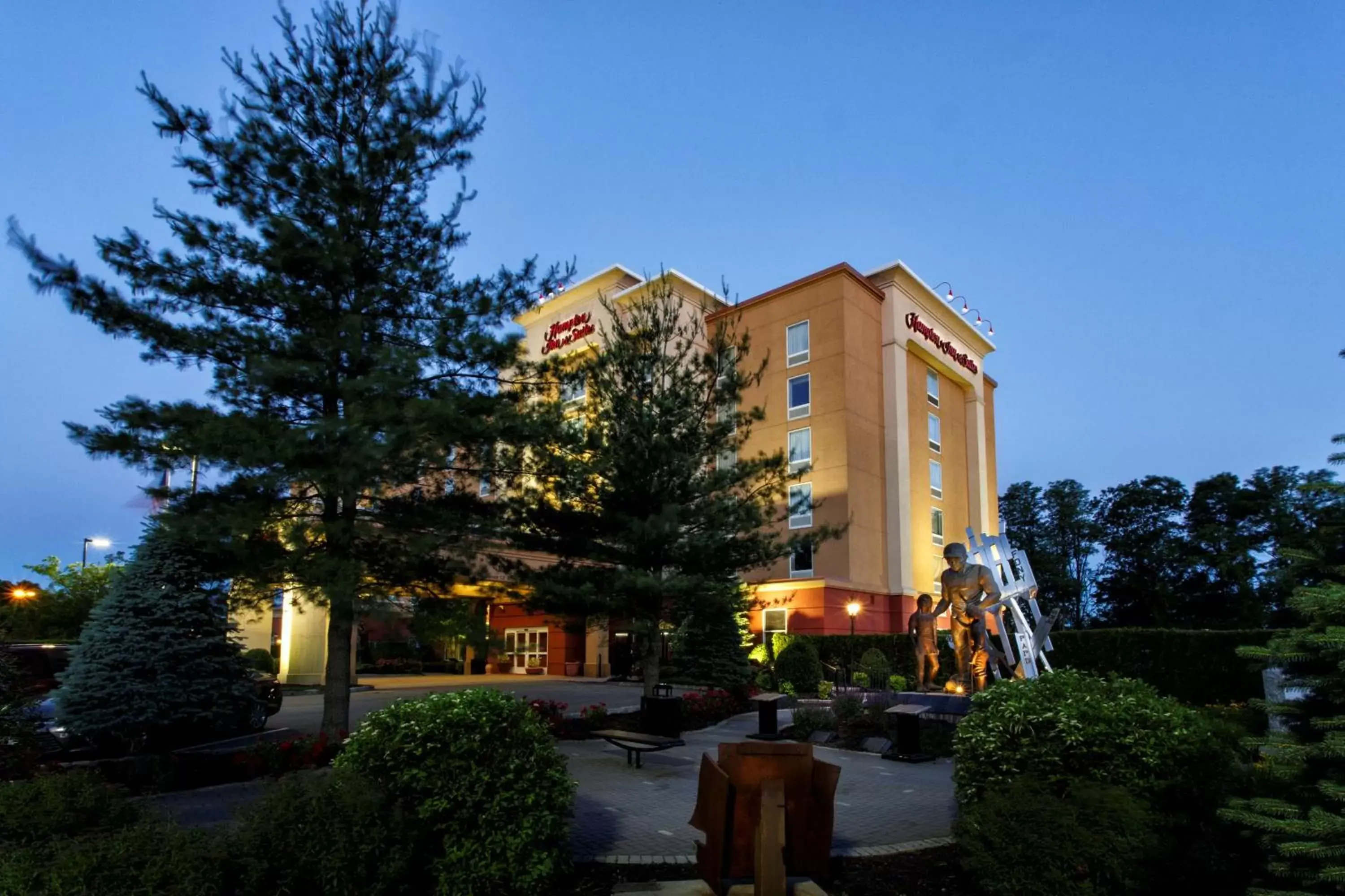 Hampton Inn & Suites Staten Island Hampton Inn & Suites Staten Island