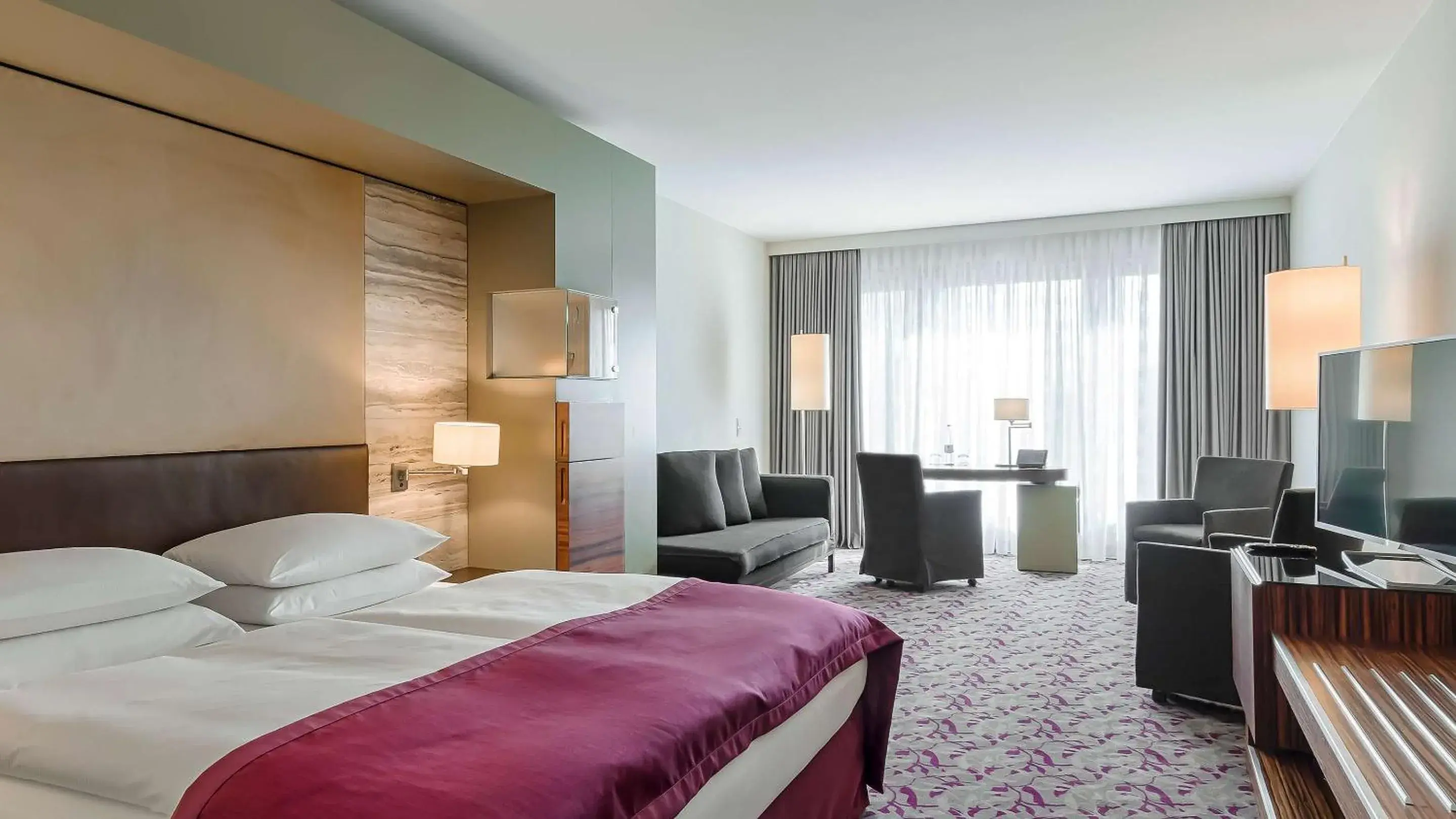 Bedroom, Bed in Dorint Hotel am Heumarkt Köln Bedroom, Bed in Dorint Hotel am Heumarkt Köln