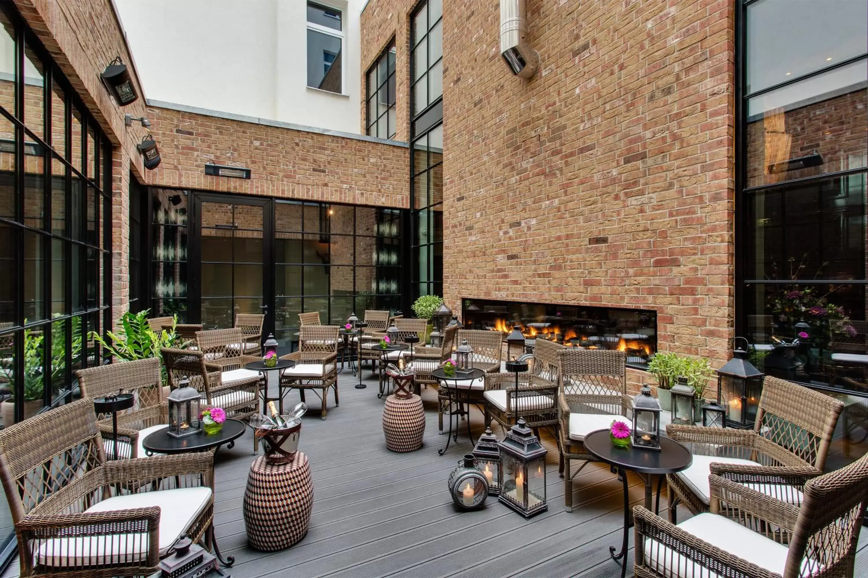 Patio in Hotel Zoo Berlin Patio in Hotel Zoo Berlin