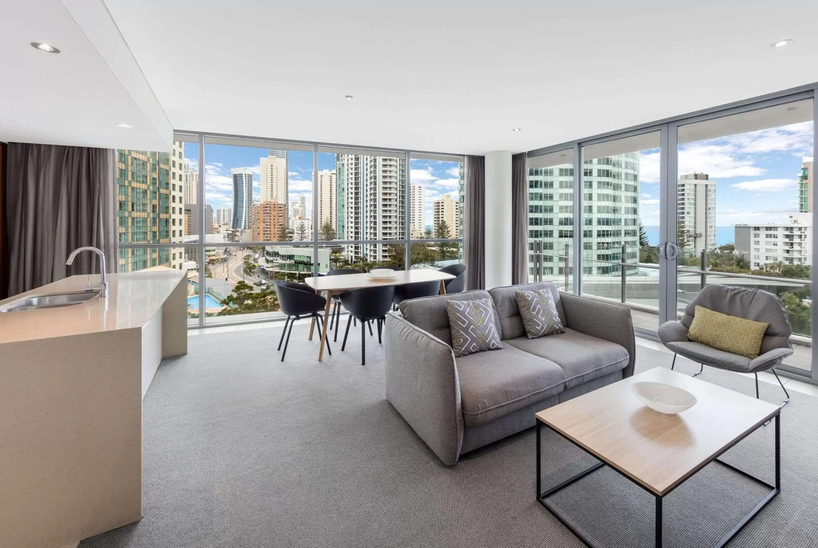 Photo of the whole room in Wyndham Resort Surfers Paradise