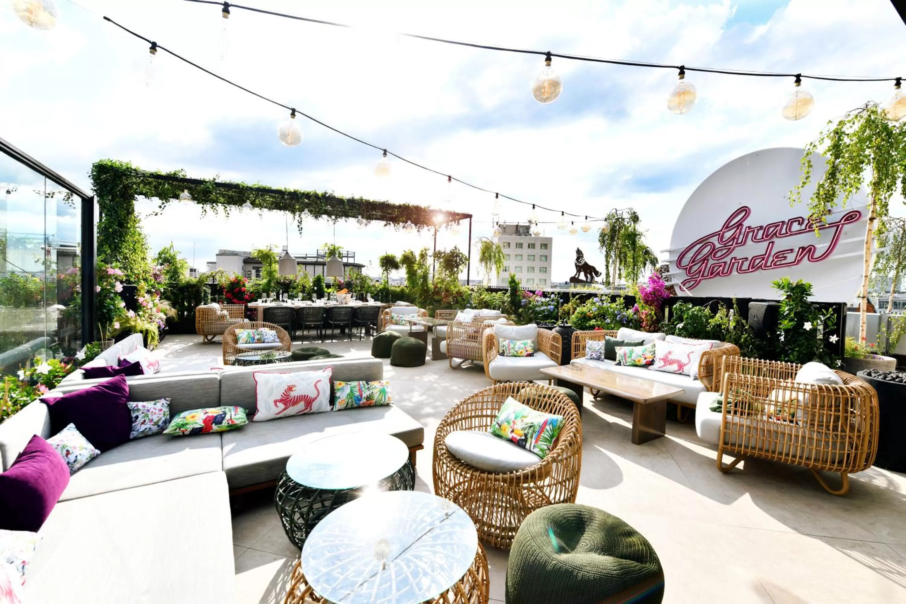 Restaurant/places to eat in Hotel Zoo Berlin