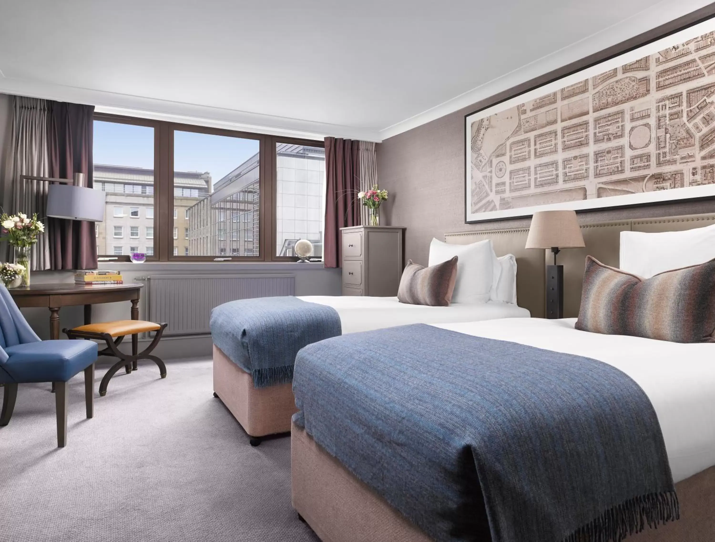 Photo of the whole room, Bed in InterContinental Edinburgh The George by IHG Photo of the whole room, Bed in InterContinental Edinburgh The George by IHG