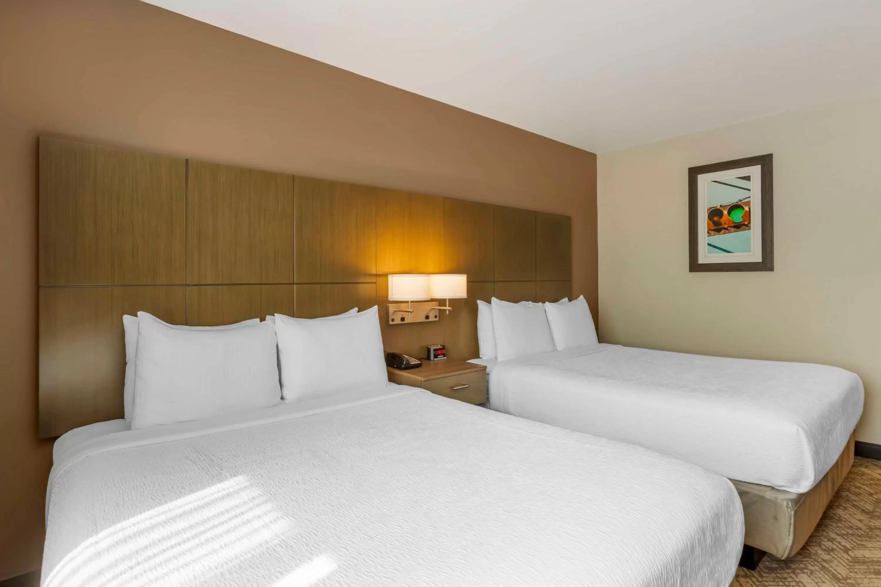 Bedroom, Bed in Best Western Brooklyn-Coney Island Inn