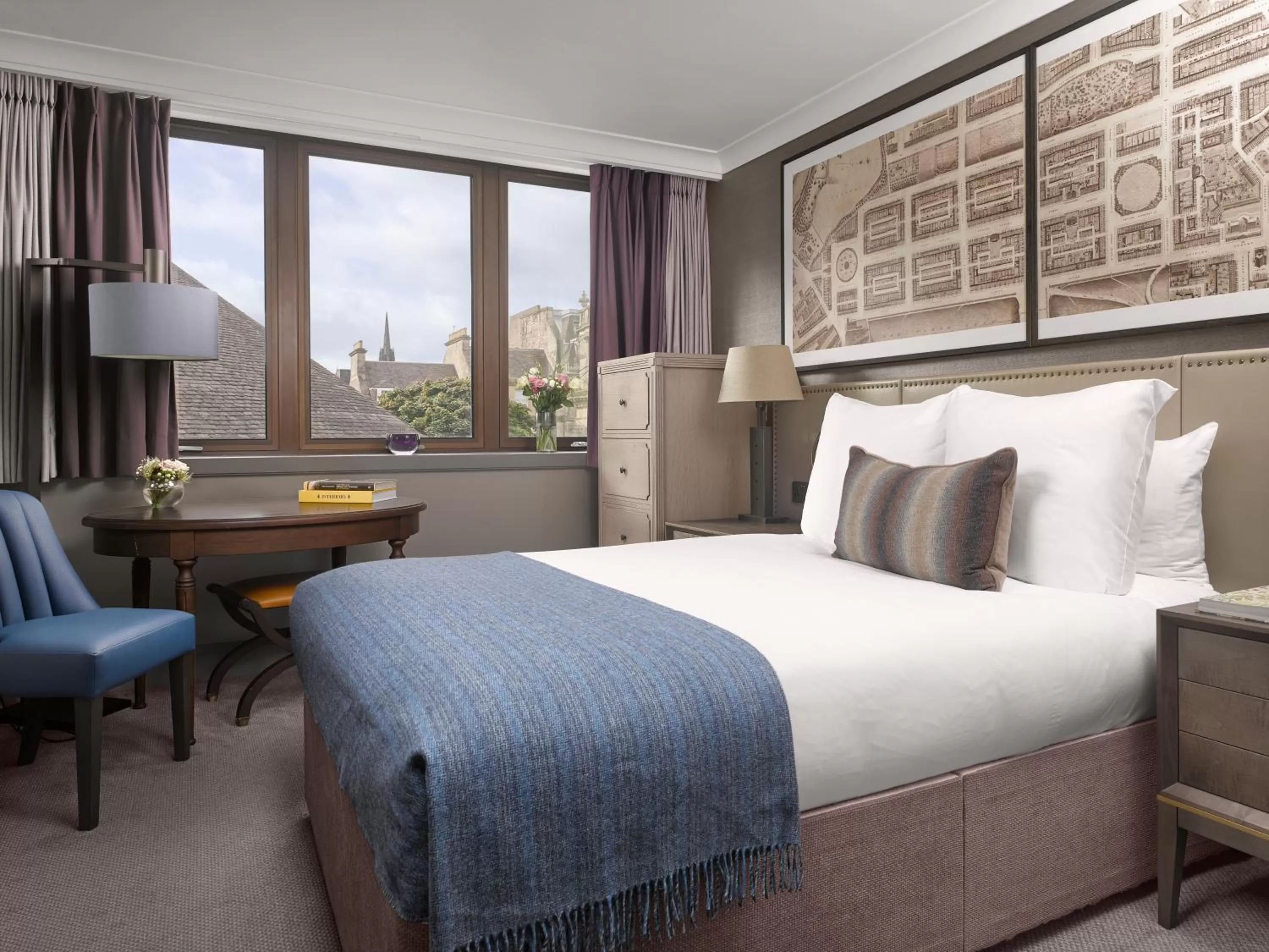 Bed in InterContinental Edinburgh The George by IHG