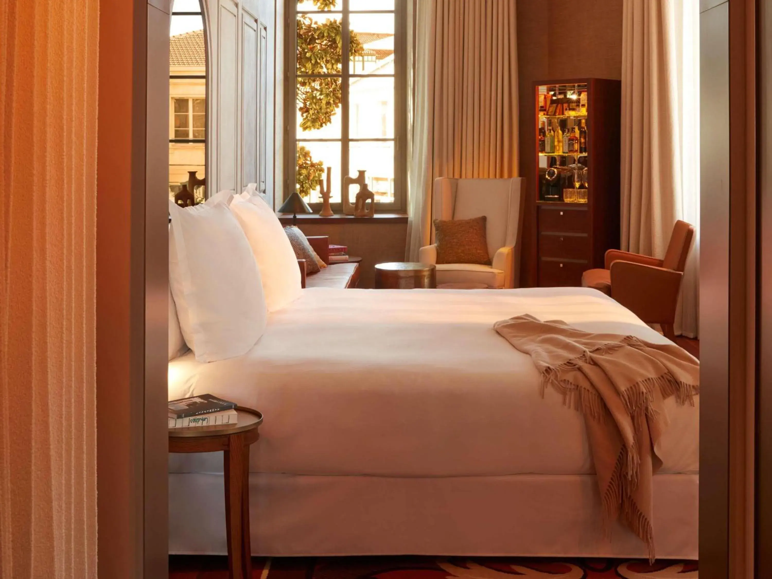Bed in Mondrian Bordeaux Les Carmes Bed in Mondrian Bordeaux Les Carmes