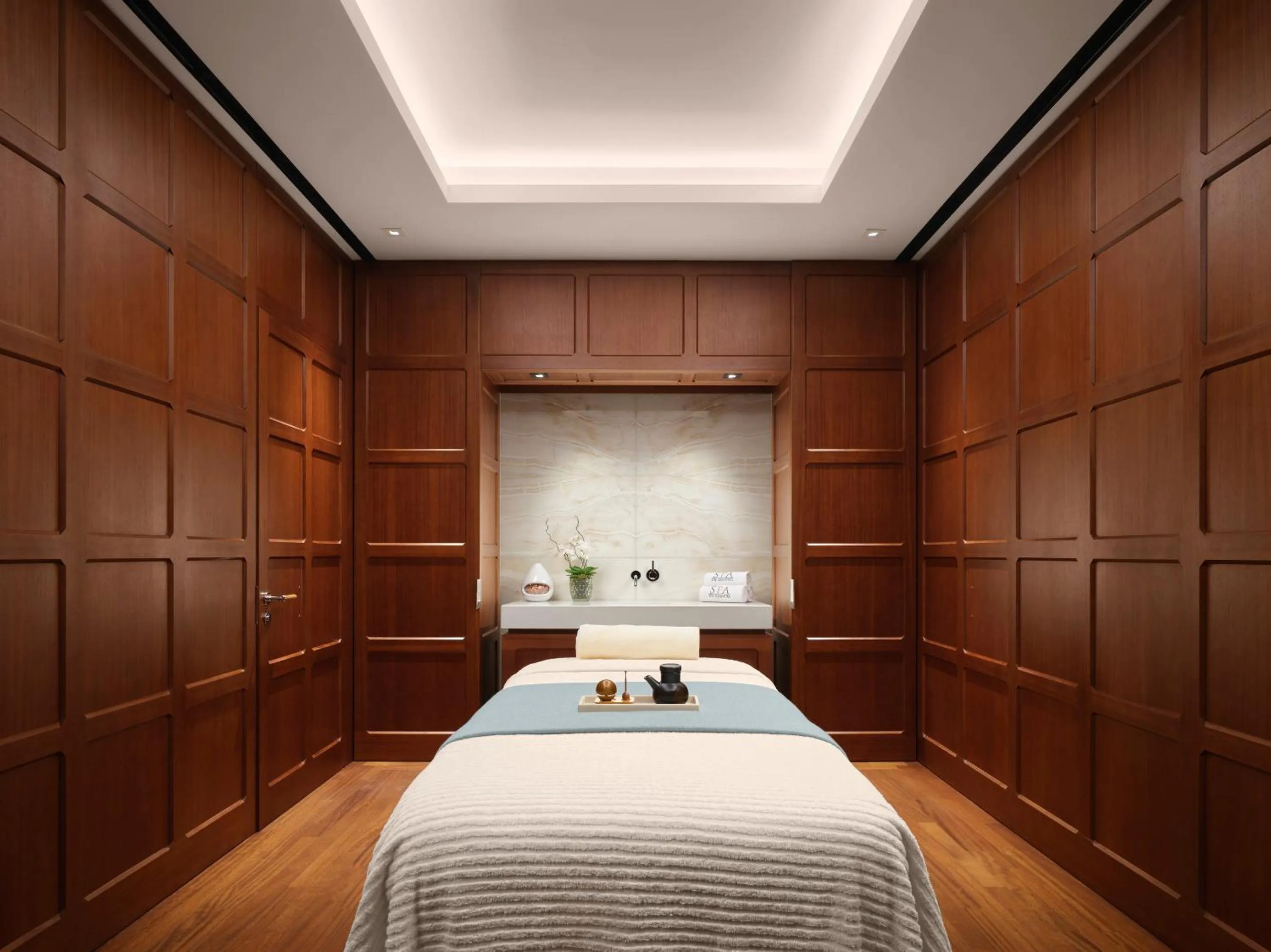 Massage, Bed in The Peninsula London