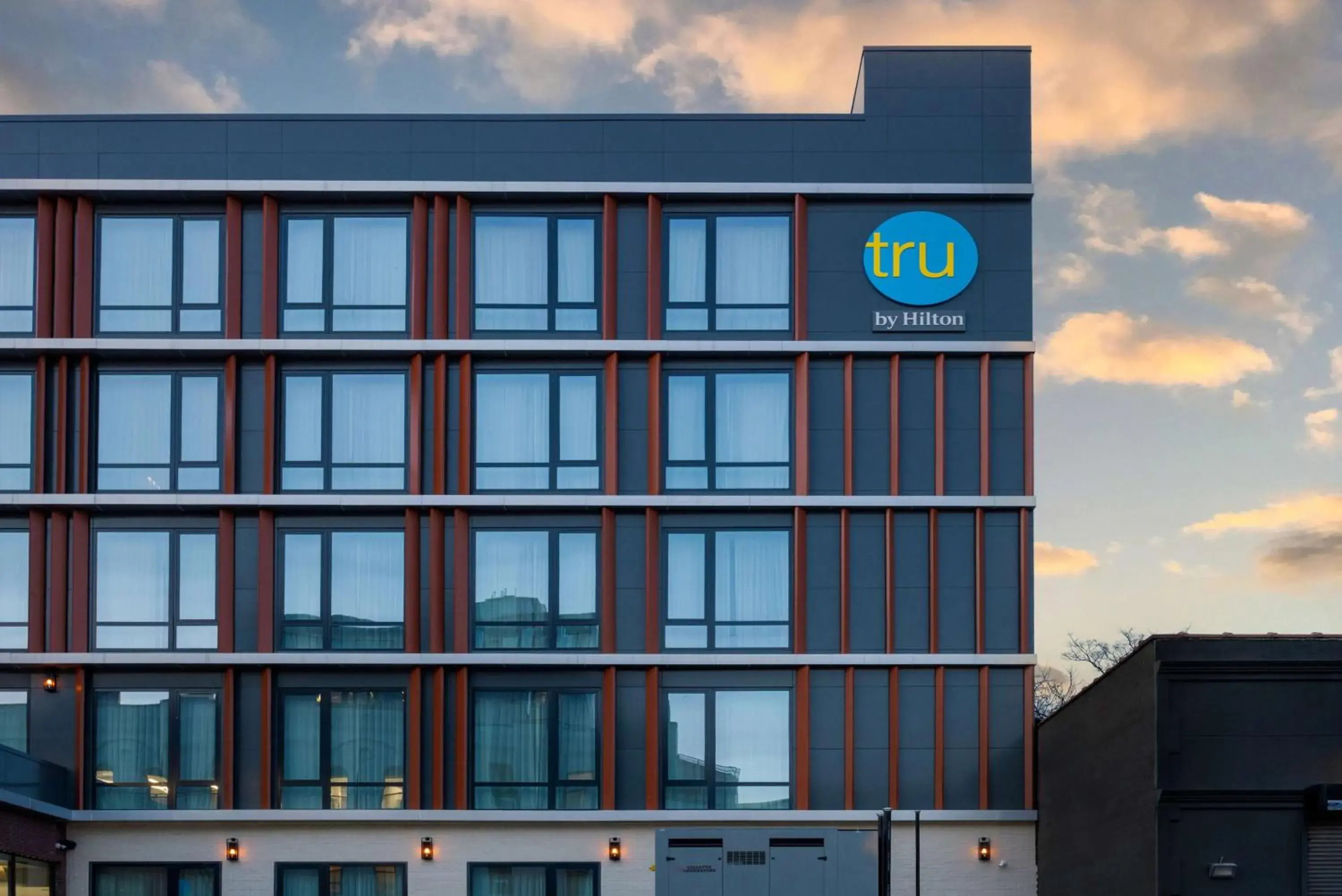 Property building in Tru By Hilton Brooklyn Property building in Tru By Hilton Brooklyn
