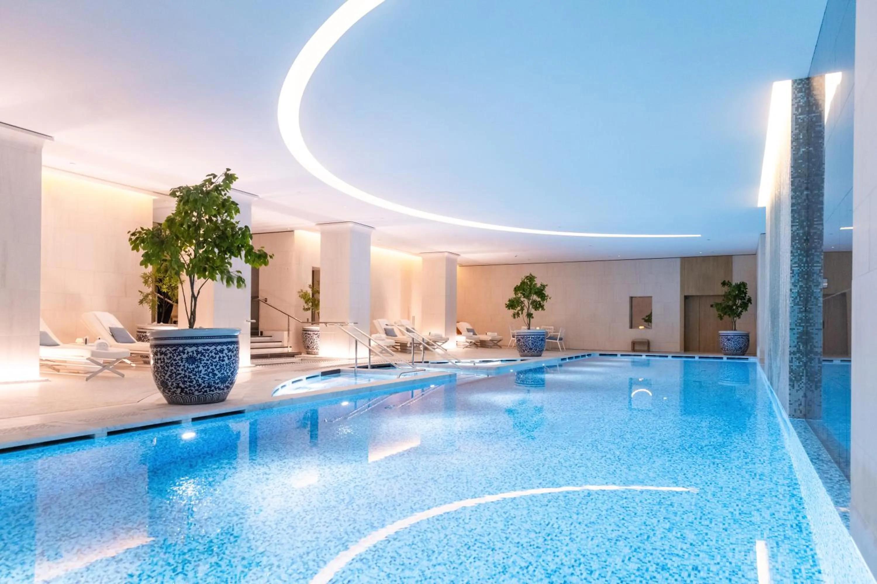 Swimming pool in The Peninsula Paris