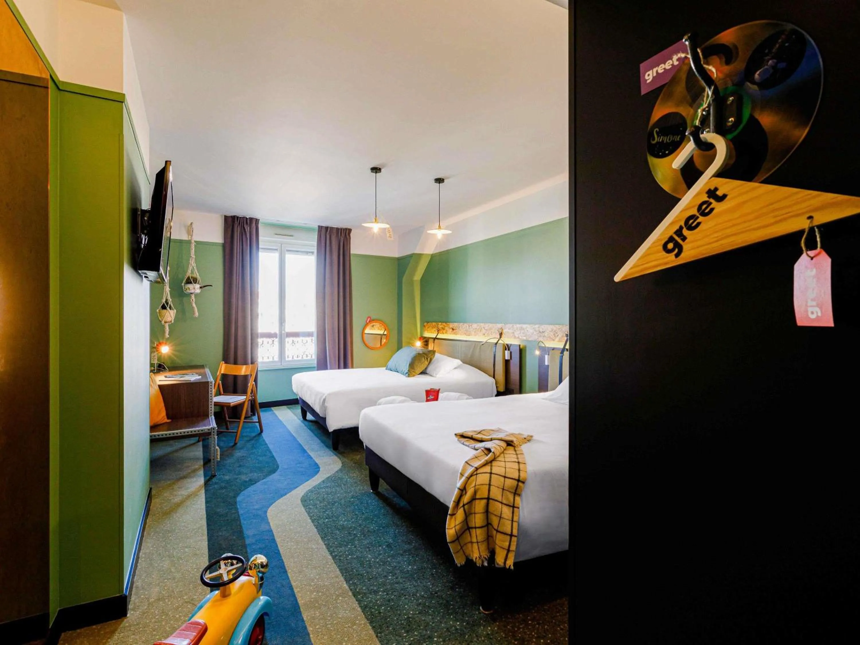 Property building, Bed in Greet Hotel Lyon Confluence