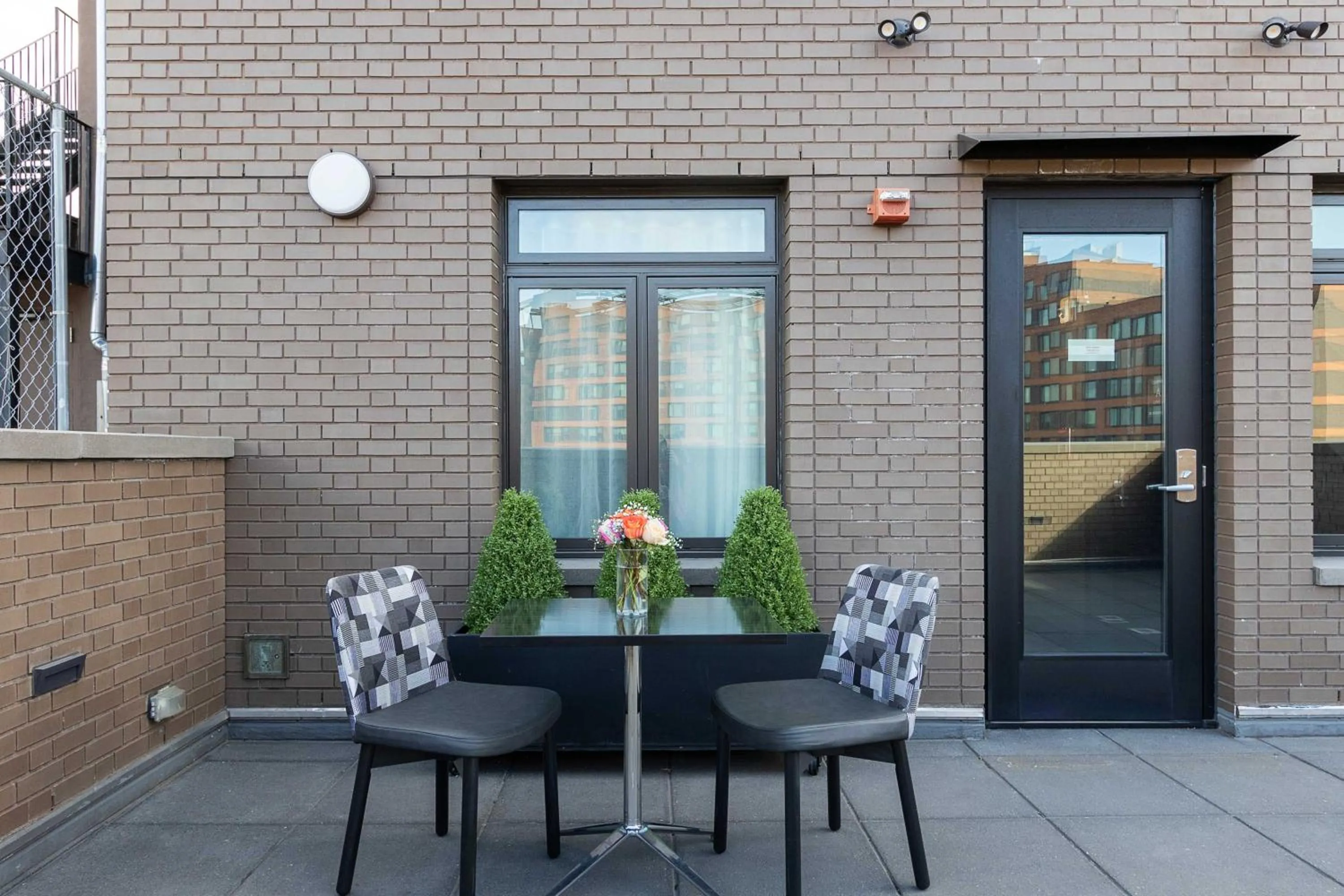 Balcony/Terrace in The Melrose Hotel