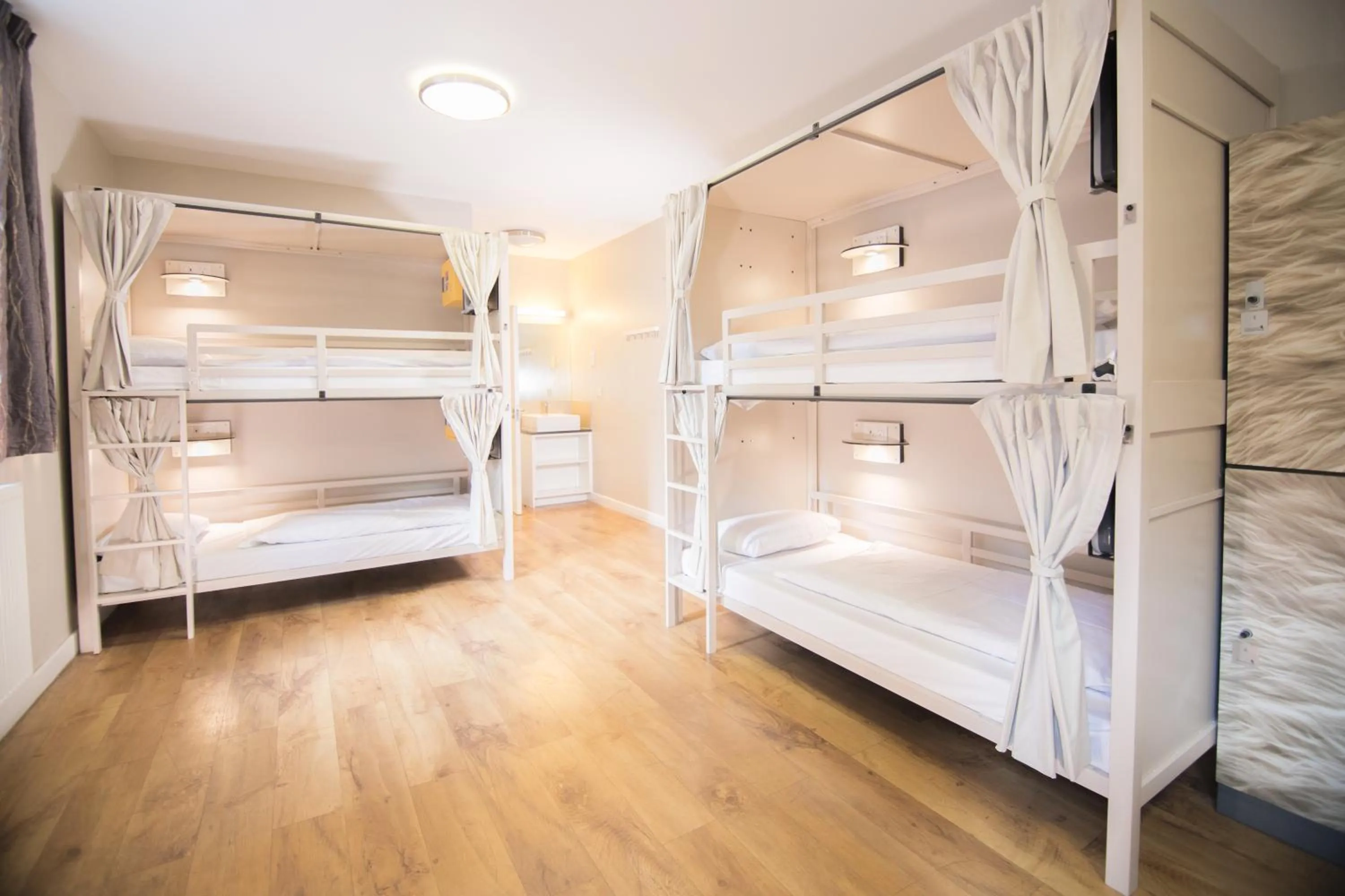 Bed in Wombat's City Hostel London