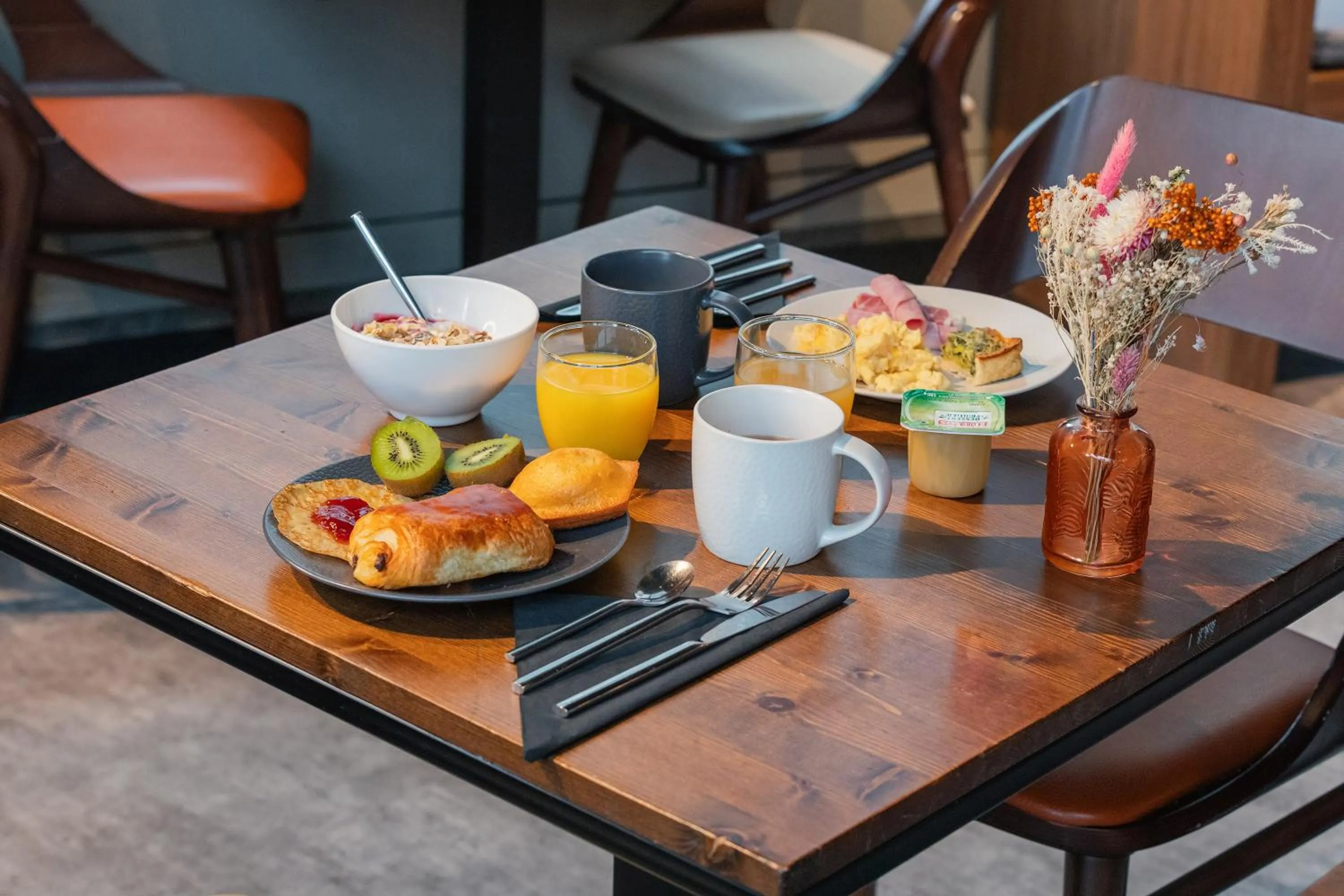 Breakfast in Appart'City Collection Paris Vélizy