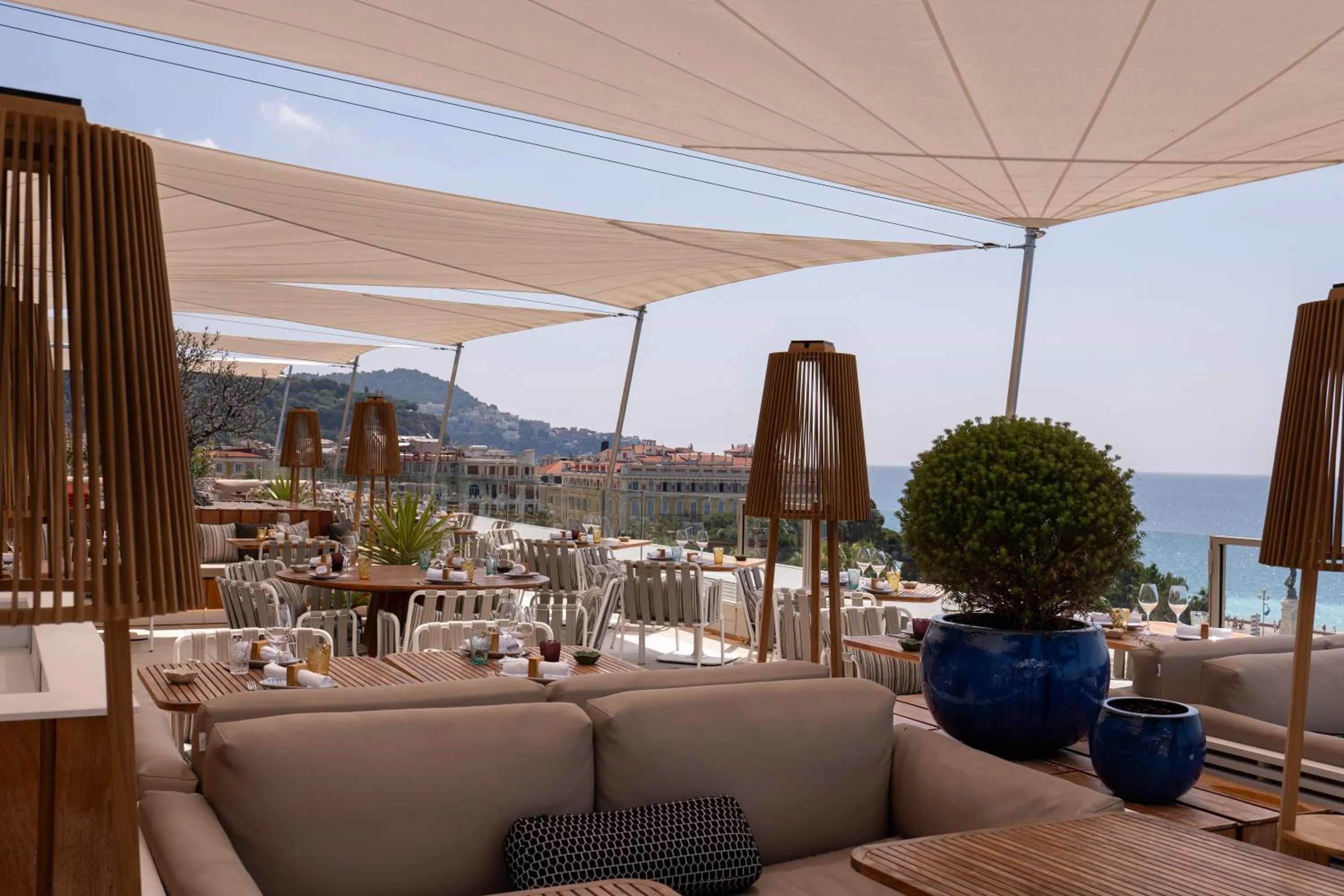 Restaurant/places to eat in Maison Albar - Le Victoria