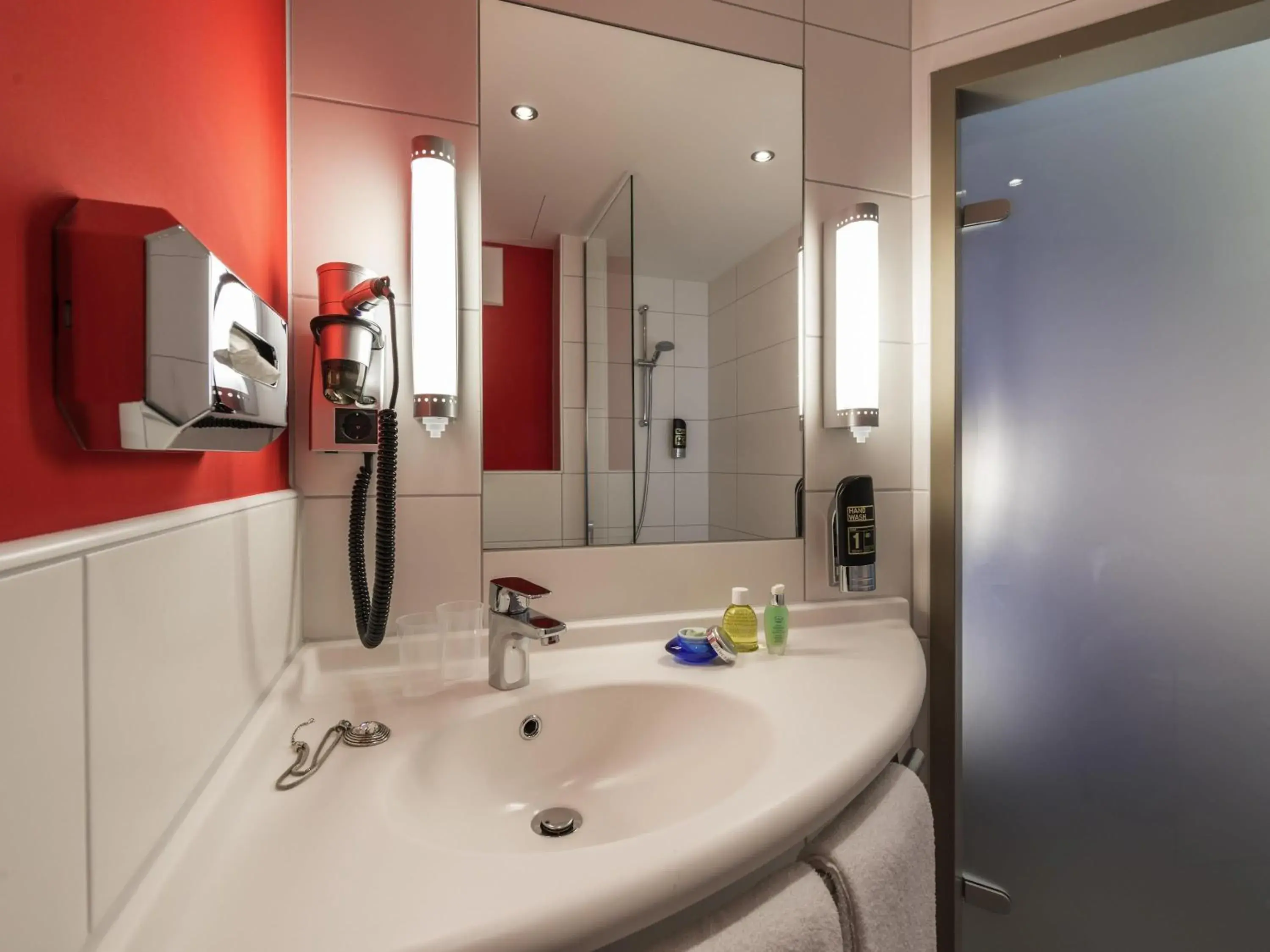 Bedroom in Ibis Muenchen City Ost Bedroom in Ibis Muenchen City Ost