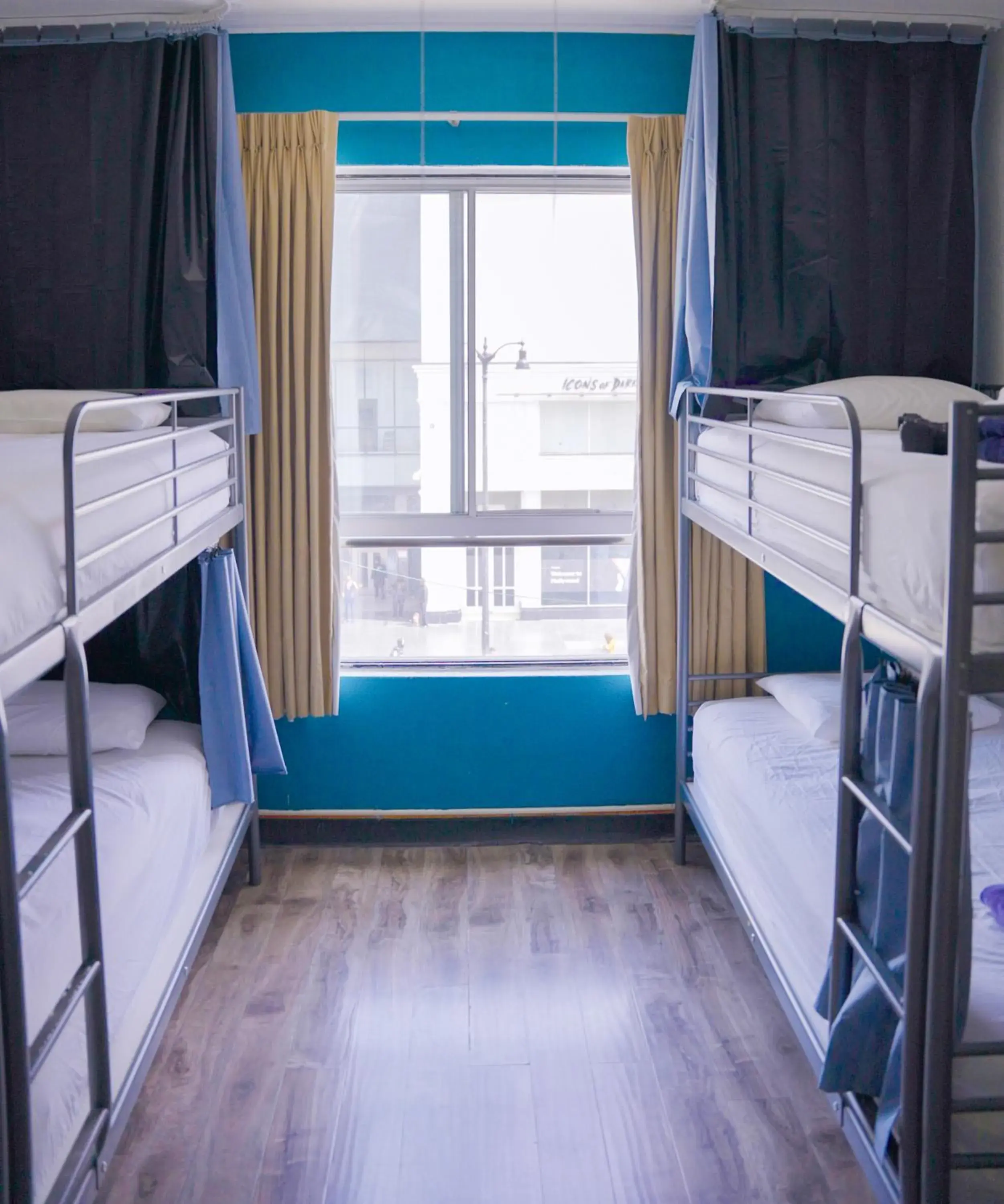 bunk bed, Bed in Samesun Hollywood Hotel & Hostel bunk bed, Bed in Samesun Hollywood Hotel & Hostel