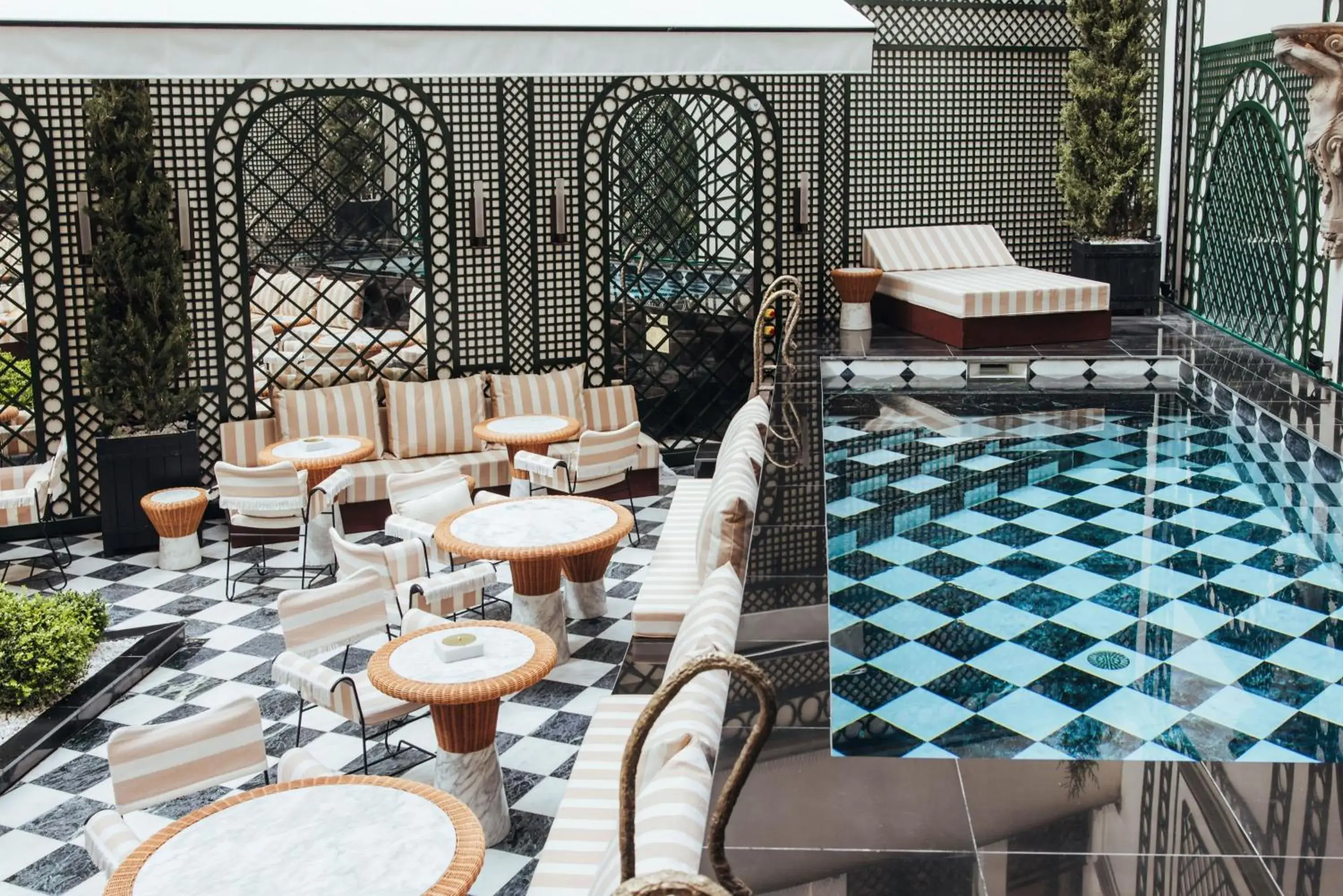 Lobby or reception in Hotel SAX Paris, LXR Hotels & Resorts Lobby or reception in Hotel SAX Paris, LXR Hotels & Resorts