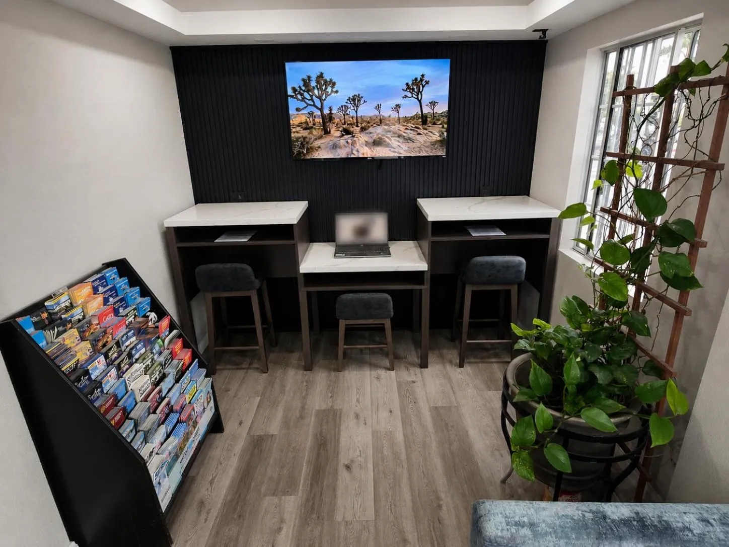 Lobby or reception in The Atlas Inn & Suites LAX