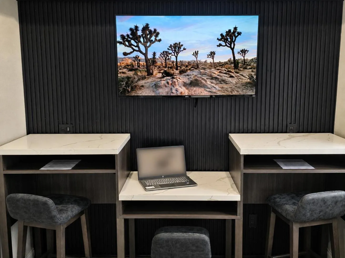 Lobby or reception in The Atlas Inn & Suites LAX