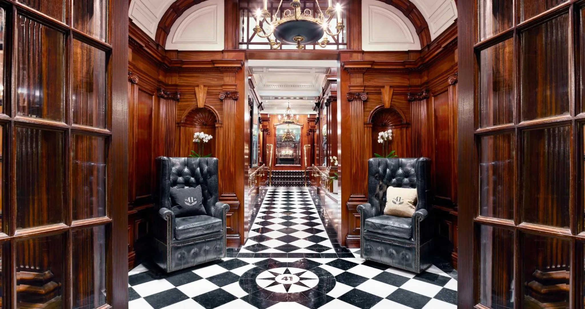 Lobby or reception in 41