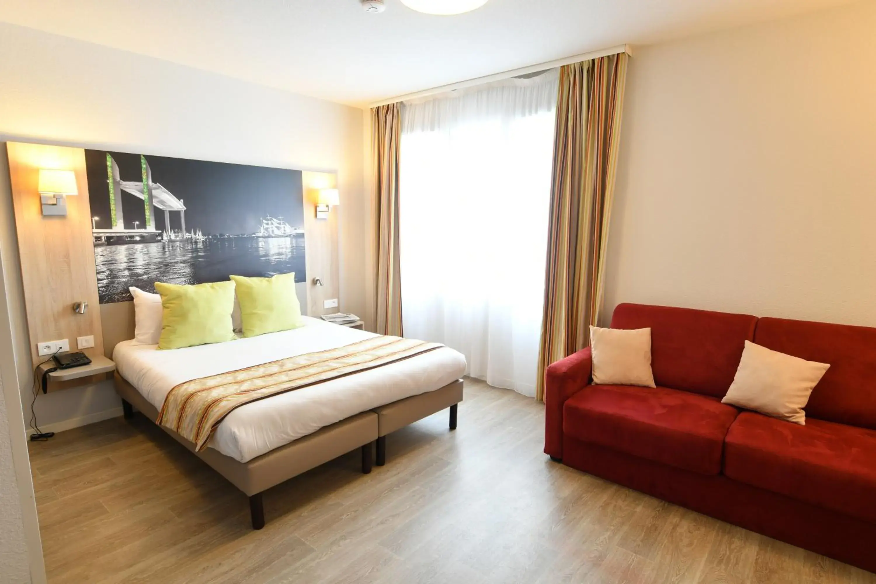 Bed in Appart-Hôtel Mer & Golf City Bordeaux Bassins à flot Bed in Appart-Hôtel Mer & Golf City Bordeaux Bassins à flot