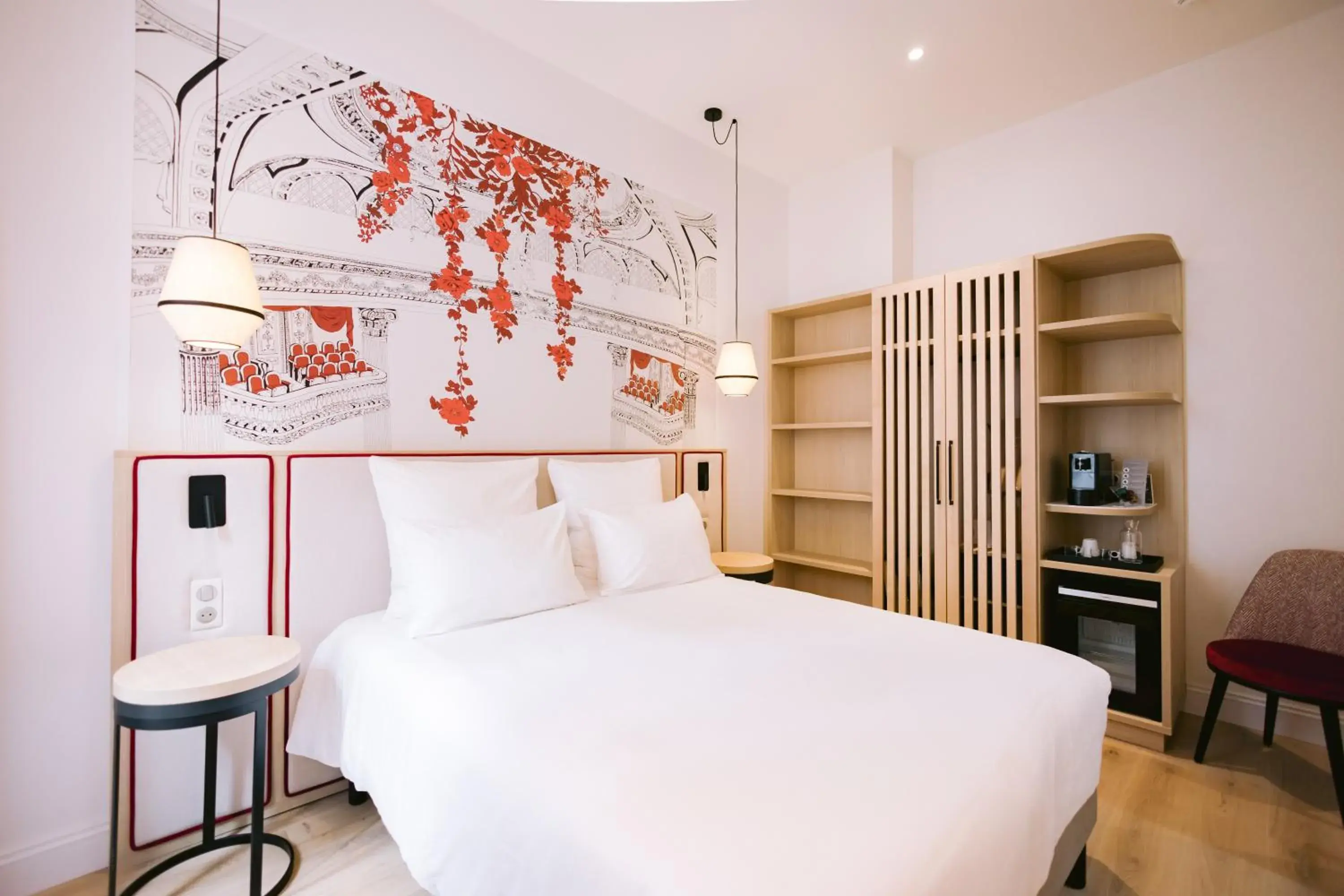 Bedroom, Bed in Hôtel Majestic Bedroom, Bed in Hôtel Majestic