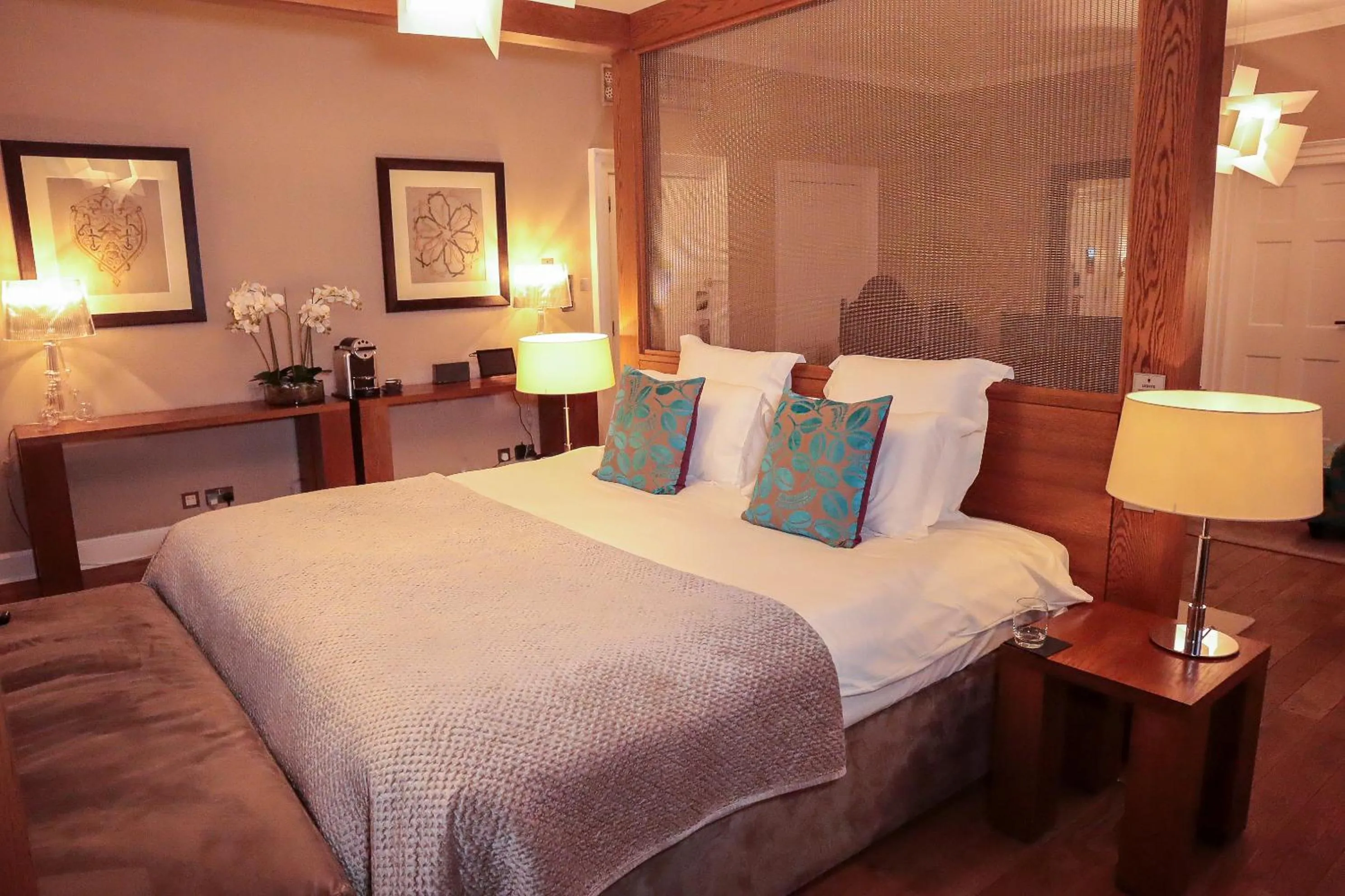 Bed in Tigerlily