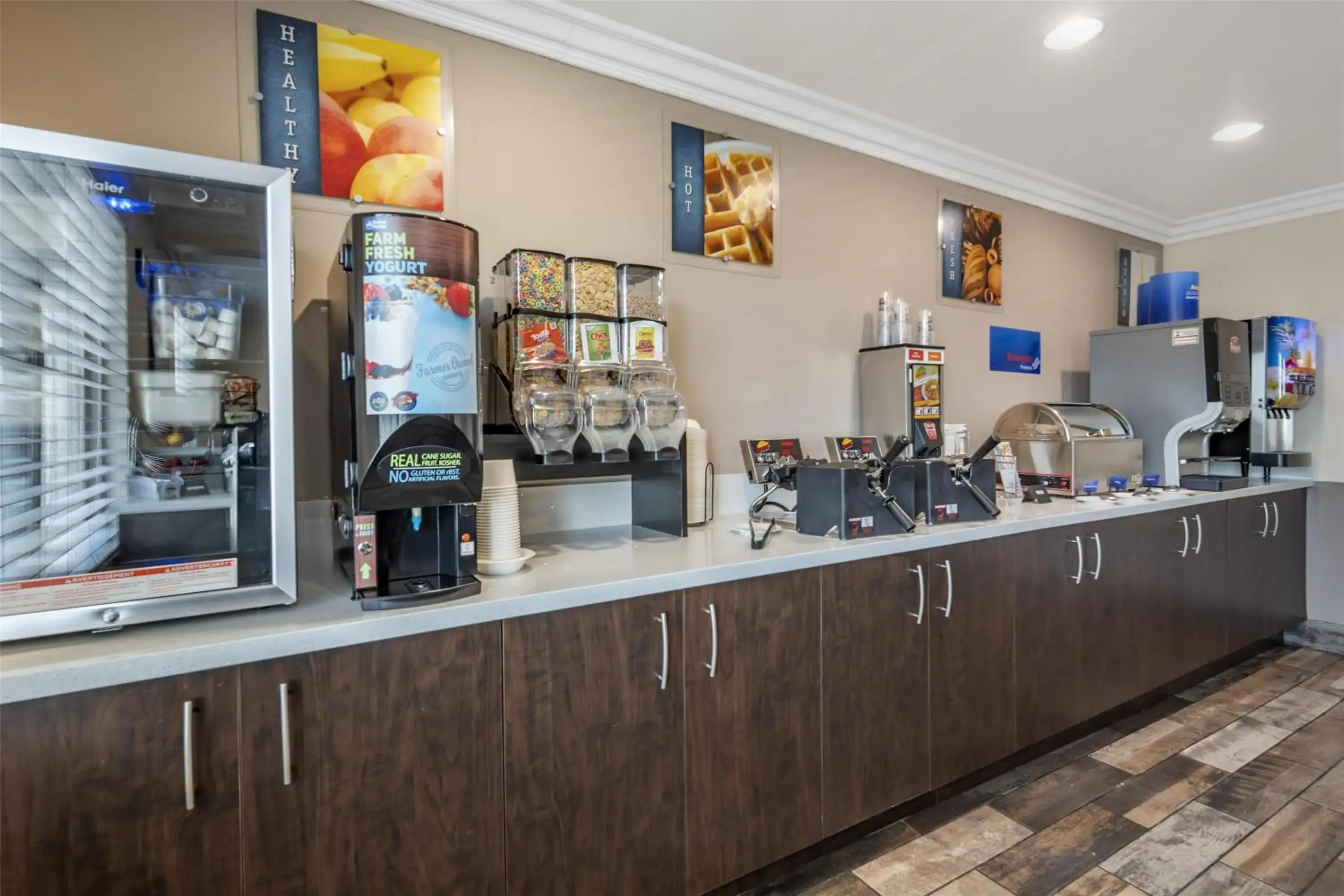 Breakfast in Best Western Airport Plaza Hotel – LAX Airport LA Stadium Breakfast in Best Western Airport Plaza Hotel – LAX Airport LA Stadium