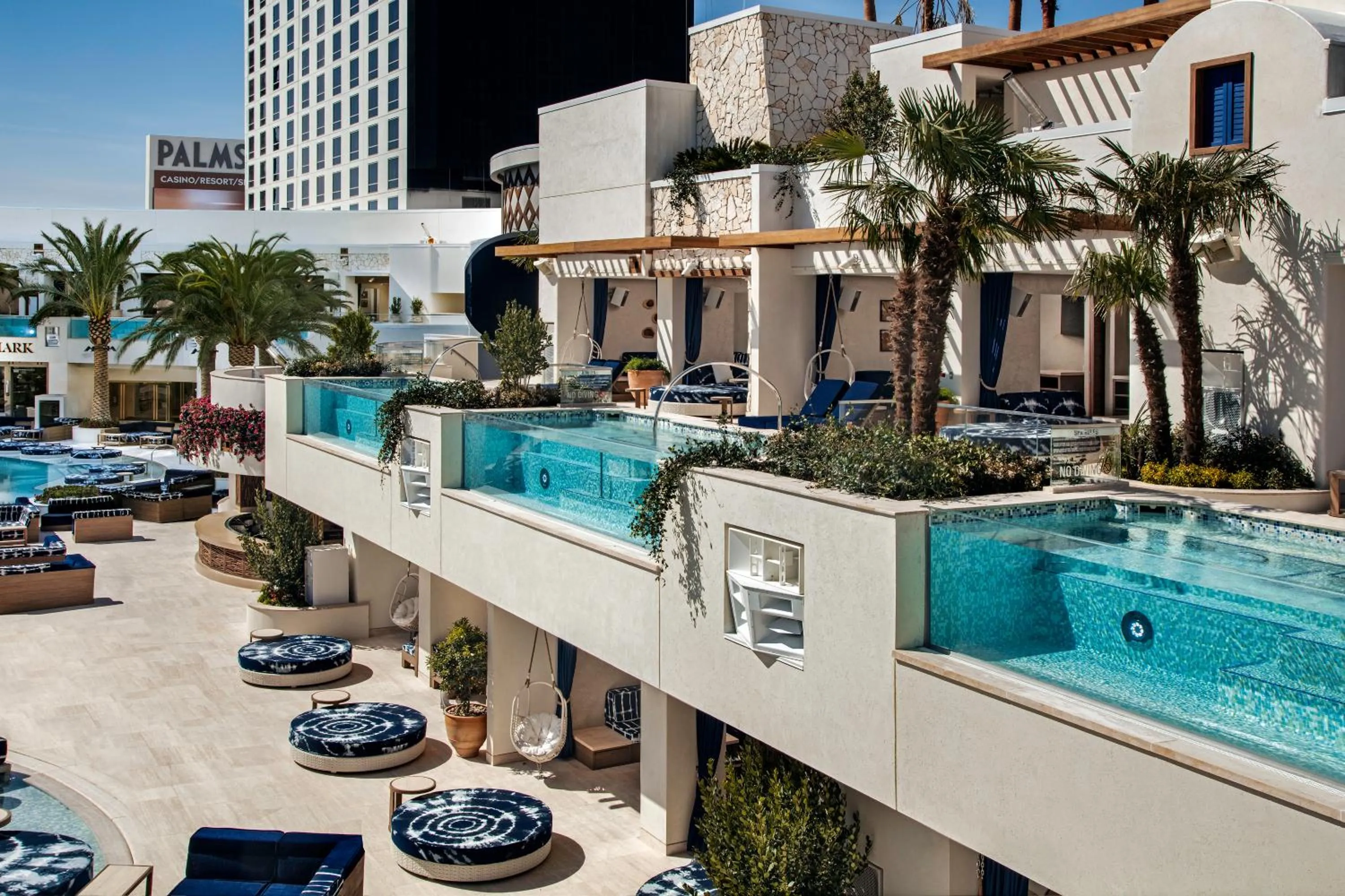Pool view in Palms Casino Resort