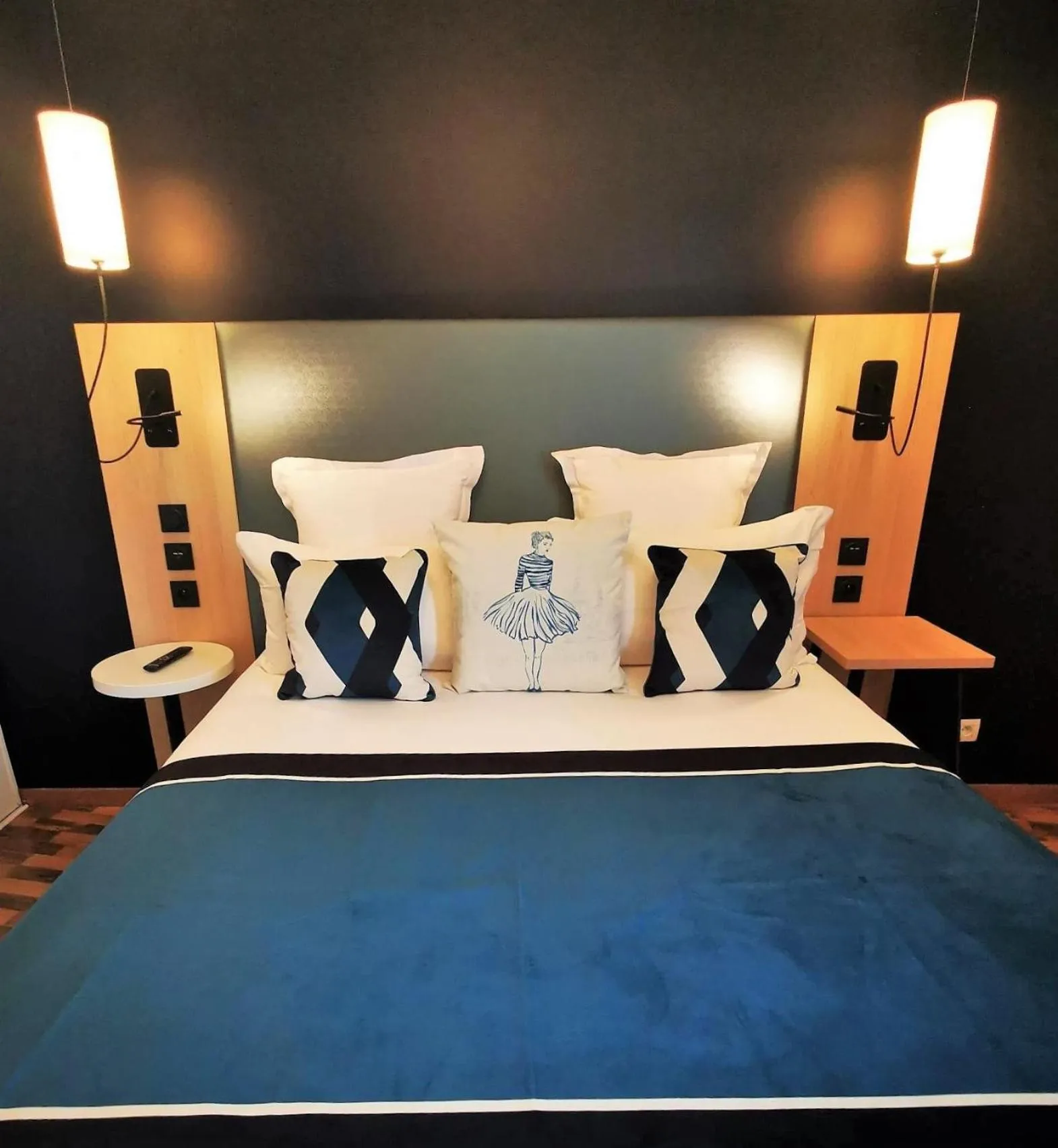 Bedroom, Bed in Residhome Asnieres