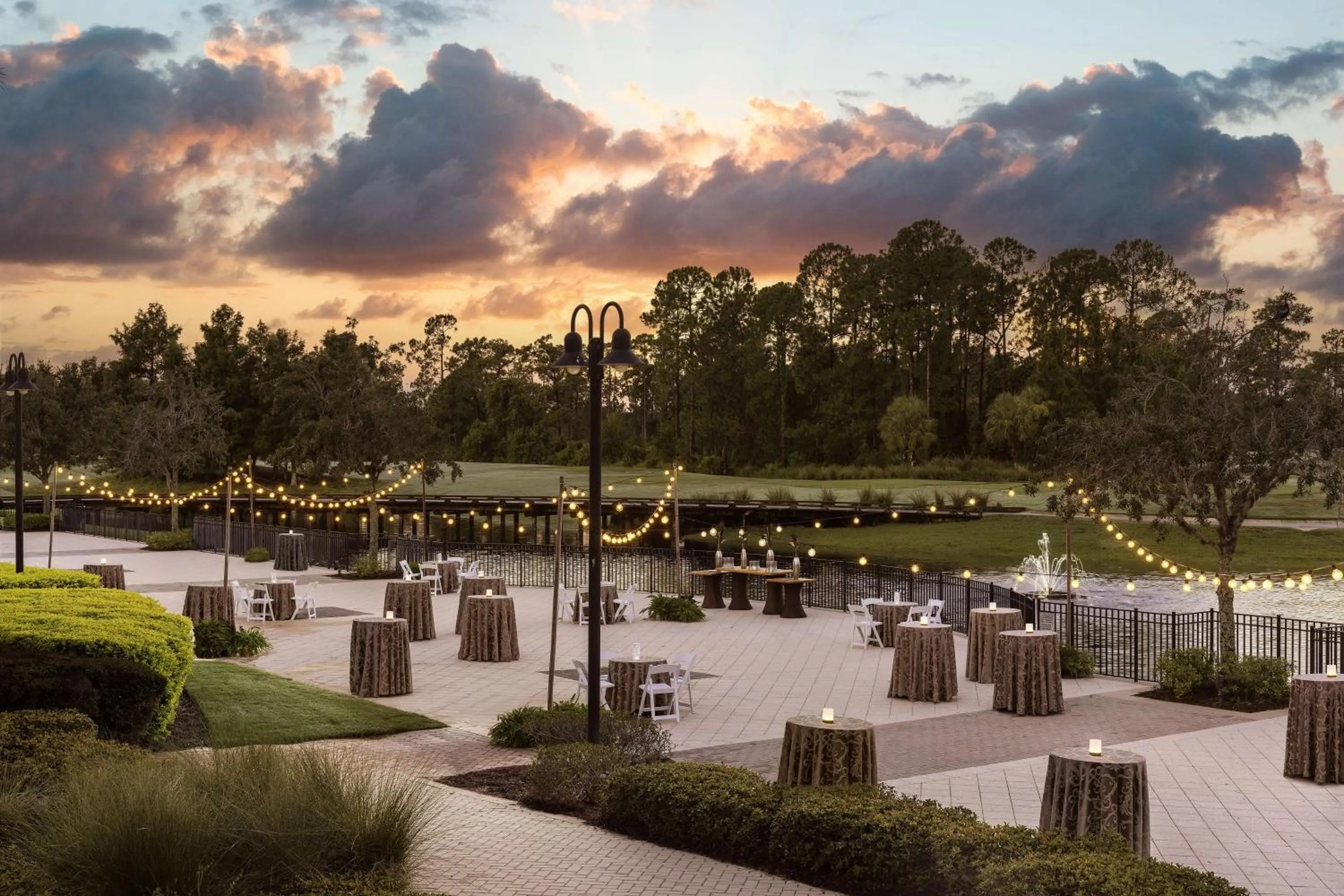 Property building in Waldorf Astoria Orlando - An Official Walt Disney World Hotel