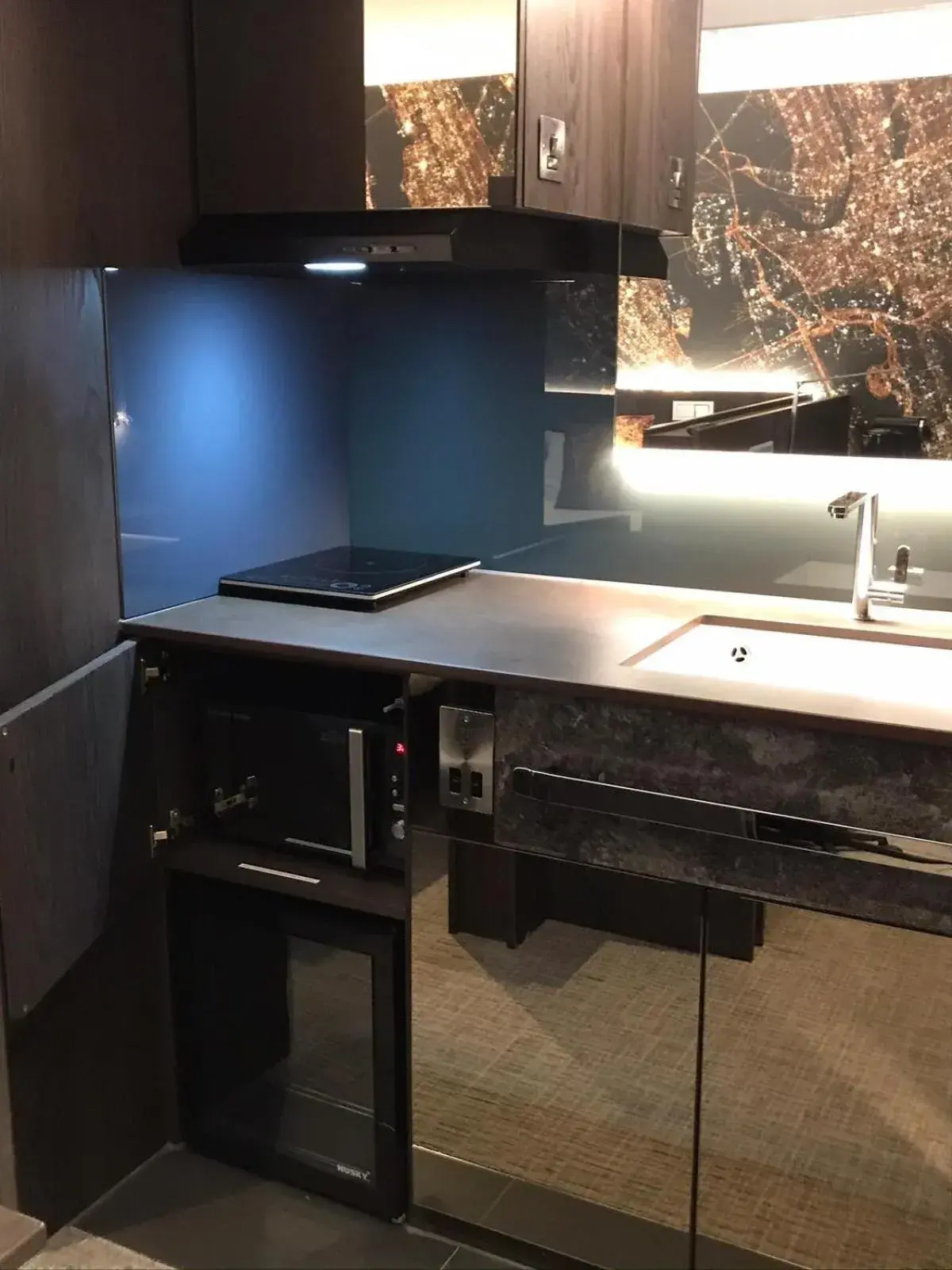 Kitchen or kitchenette in Heeton Concept Hotel – Luma Hammersmith Kitchen or kitchenette in Heeton Concept Hotel – Luma Hammersmith