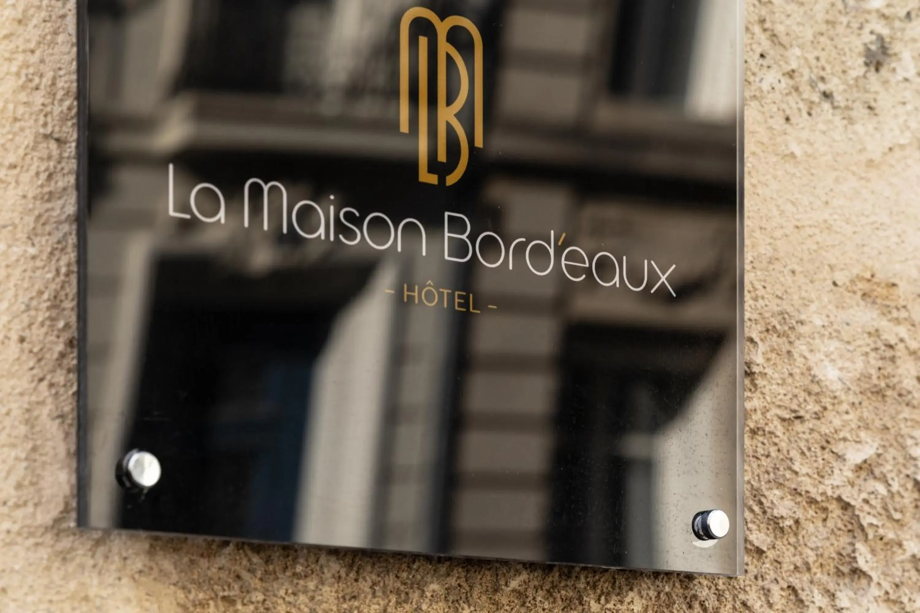 Property logo or sign in Hôtel La Maison Bord'eaux Property logo or sign in Hôtel La Maison Bord'eaux