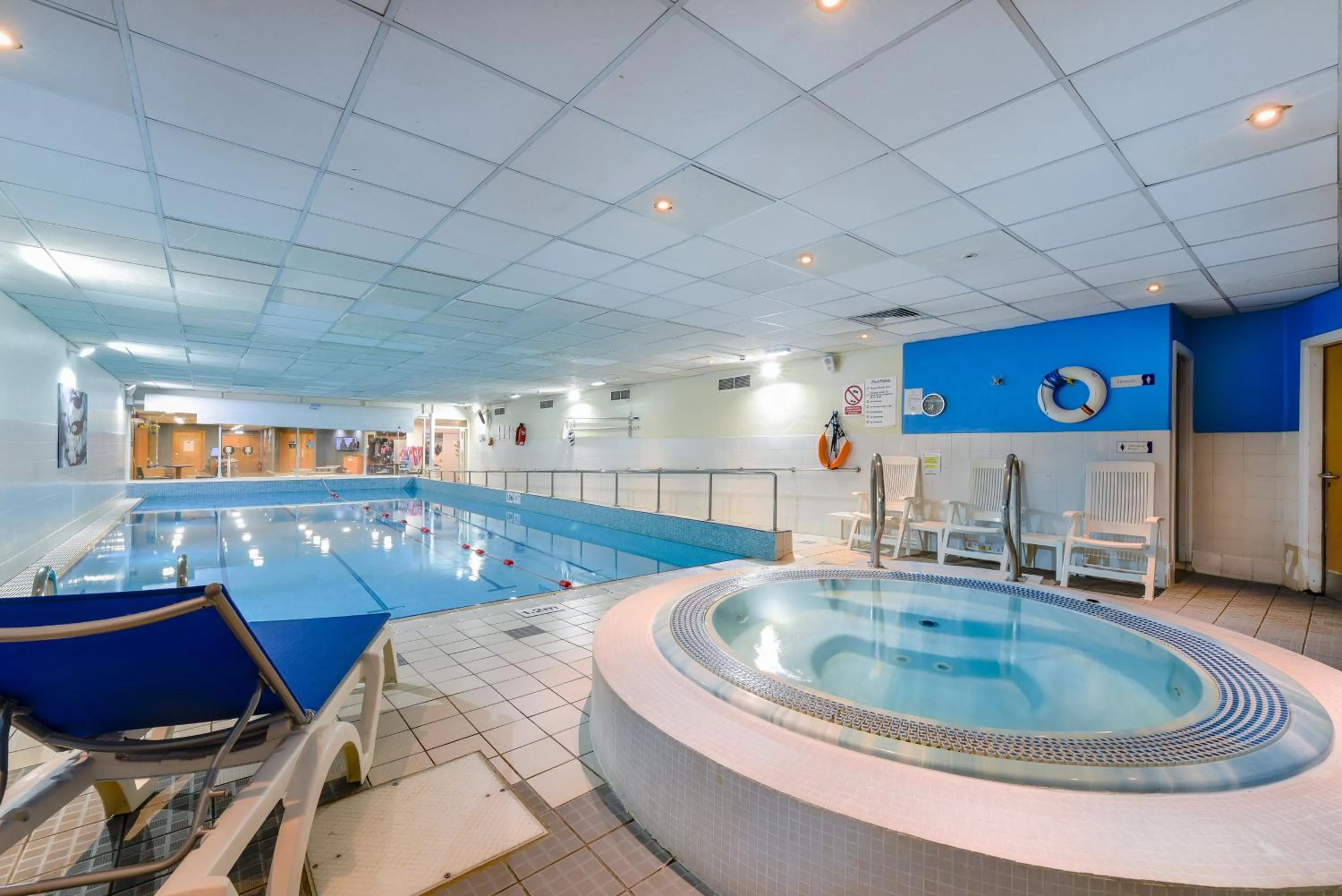 Spa and wellness centre/facilities in Holiday Inn Edinburgh Zoo by IHG