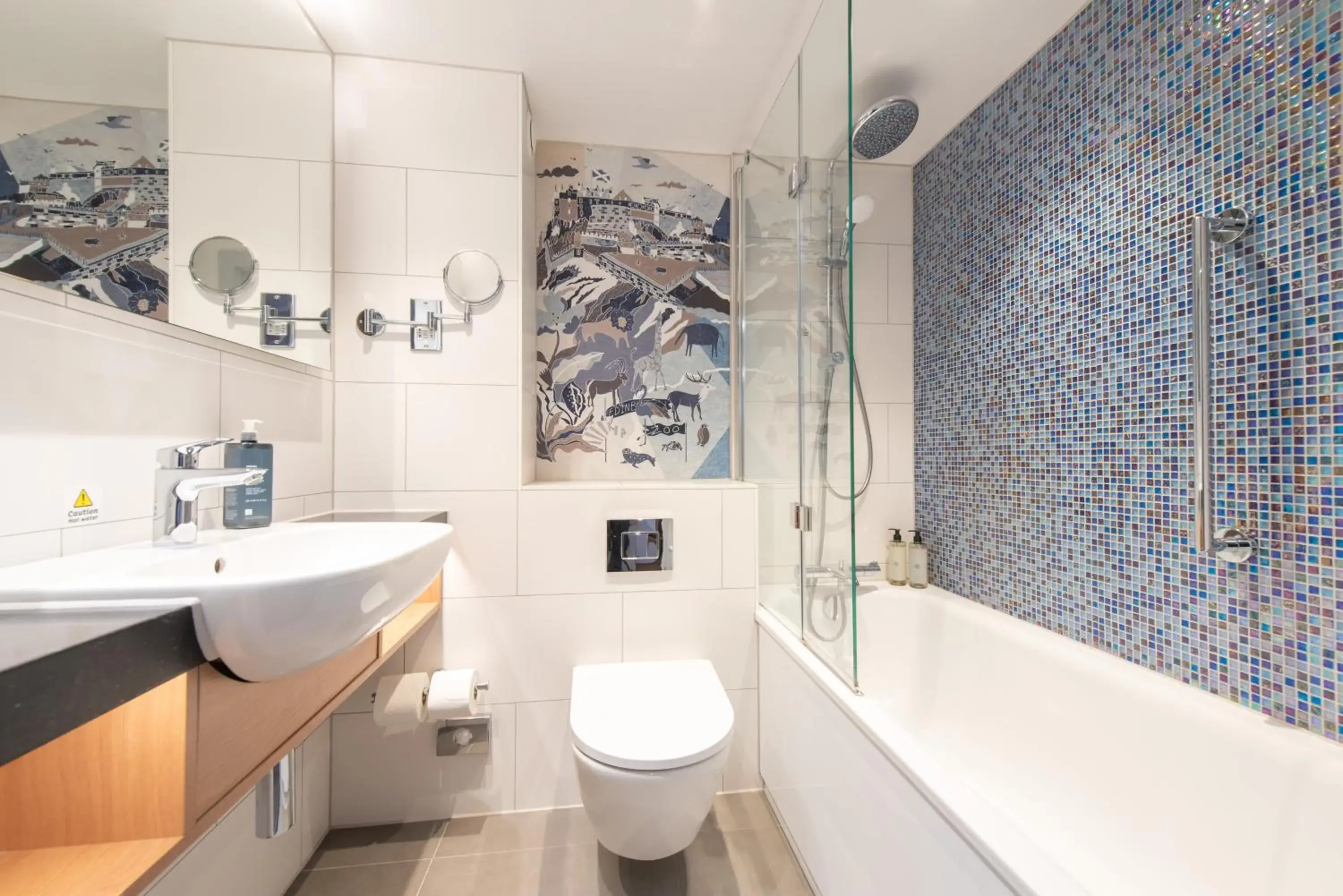 Shower in Holiday Inn Edinburgh Zoo by IHG Shower in Holiday Inn Edinburgh Zoo by IHG
