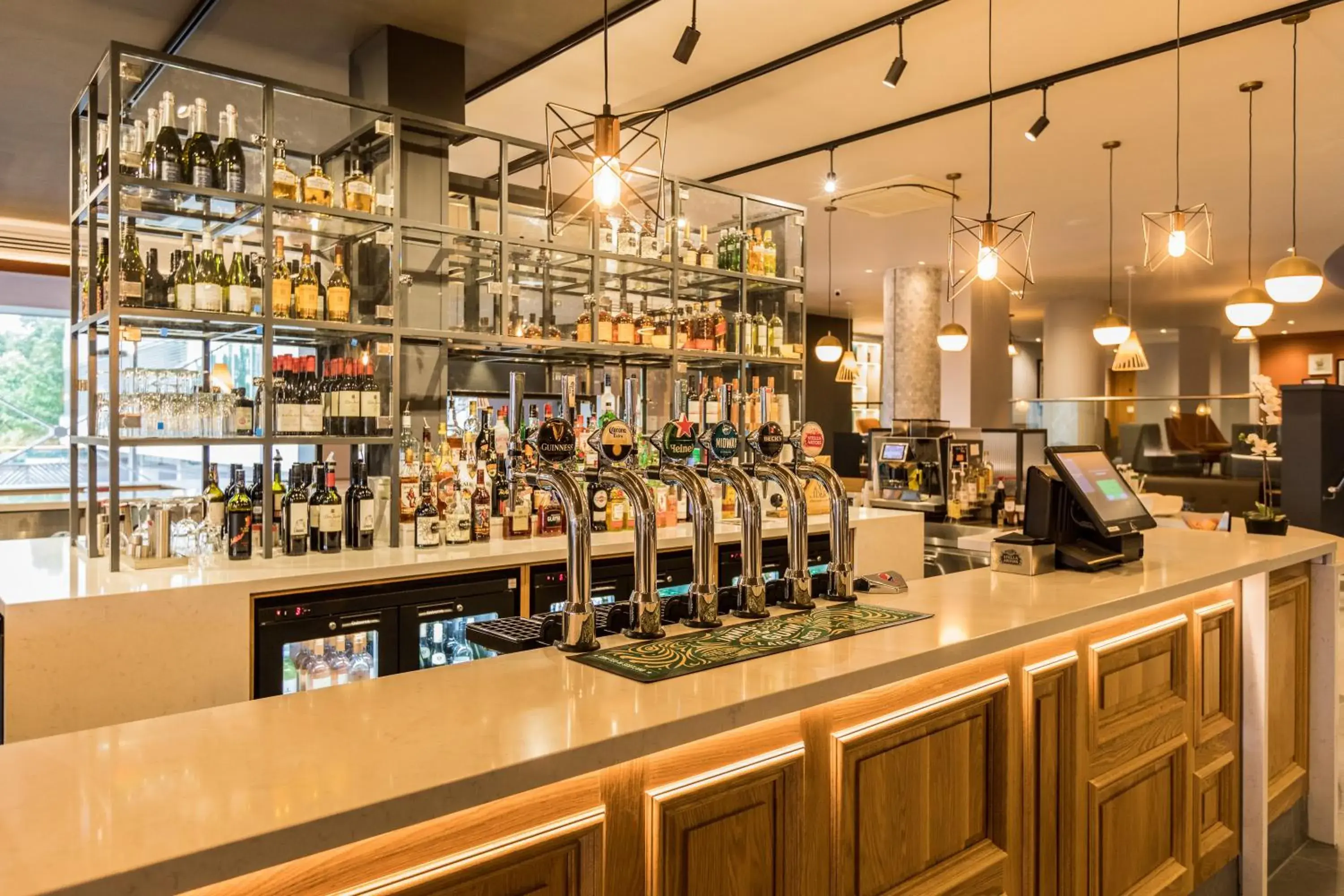 Restaurant/places to eat in Holiday Inn Edinburgh Zoo by IHG Restaurant/places to eat in Holiday Inn Edinburgh Zoo by IHG