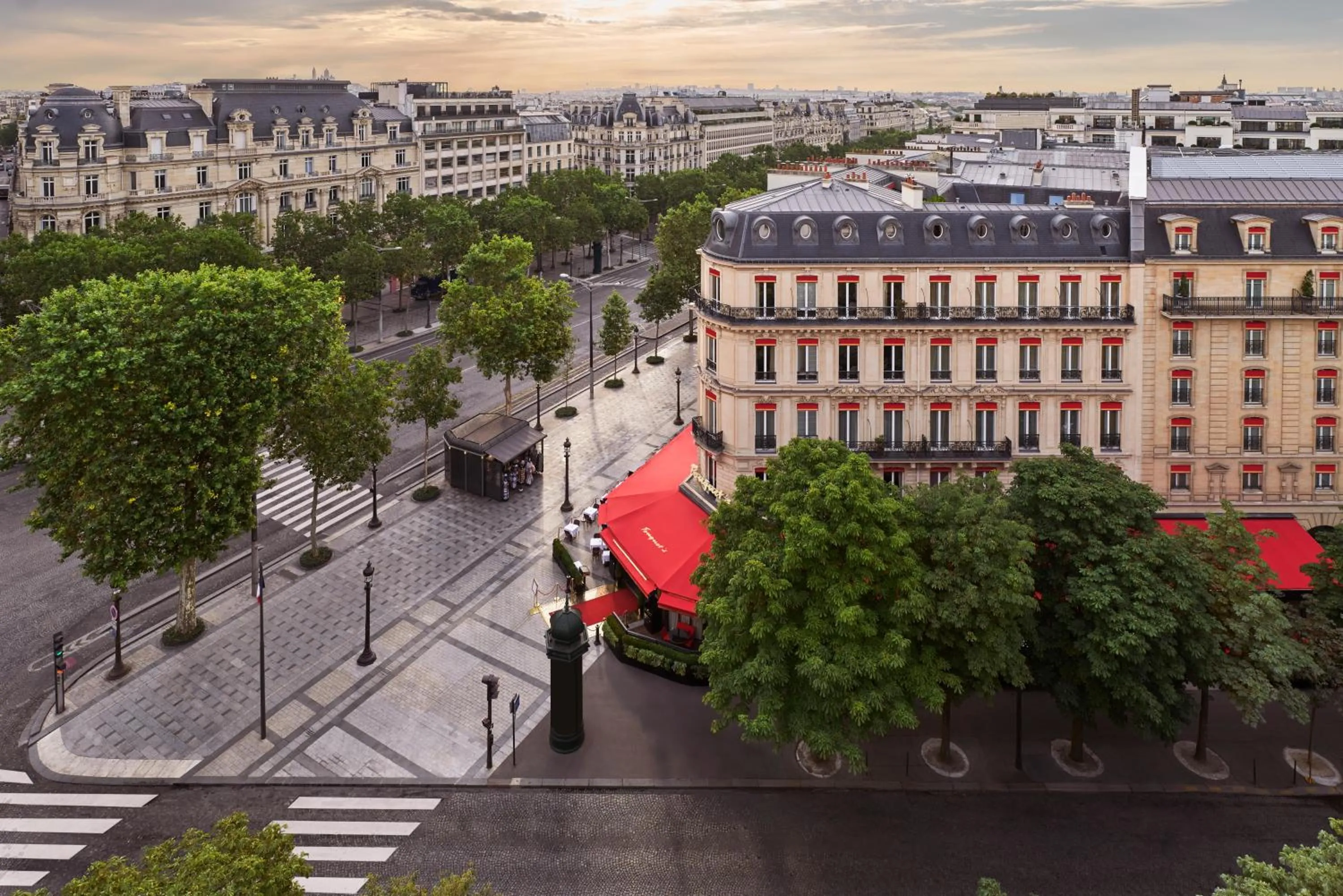 Property building in Hôtel Fouquet's Paris