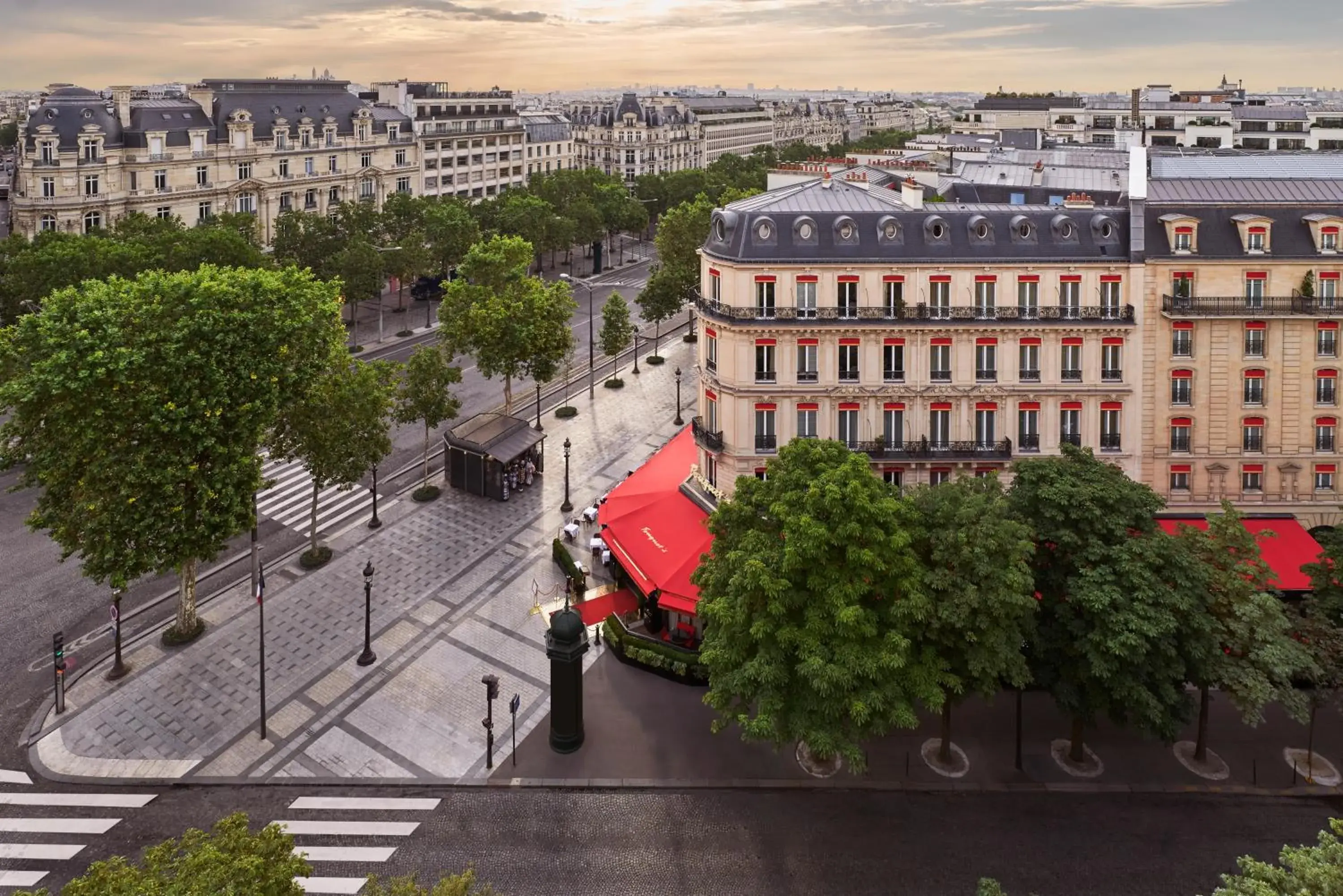 Property building in Hôtel Fouquet's Paris Property building in Hôtel Fouquet's Paris