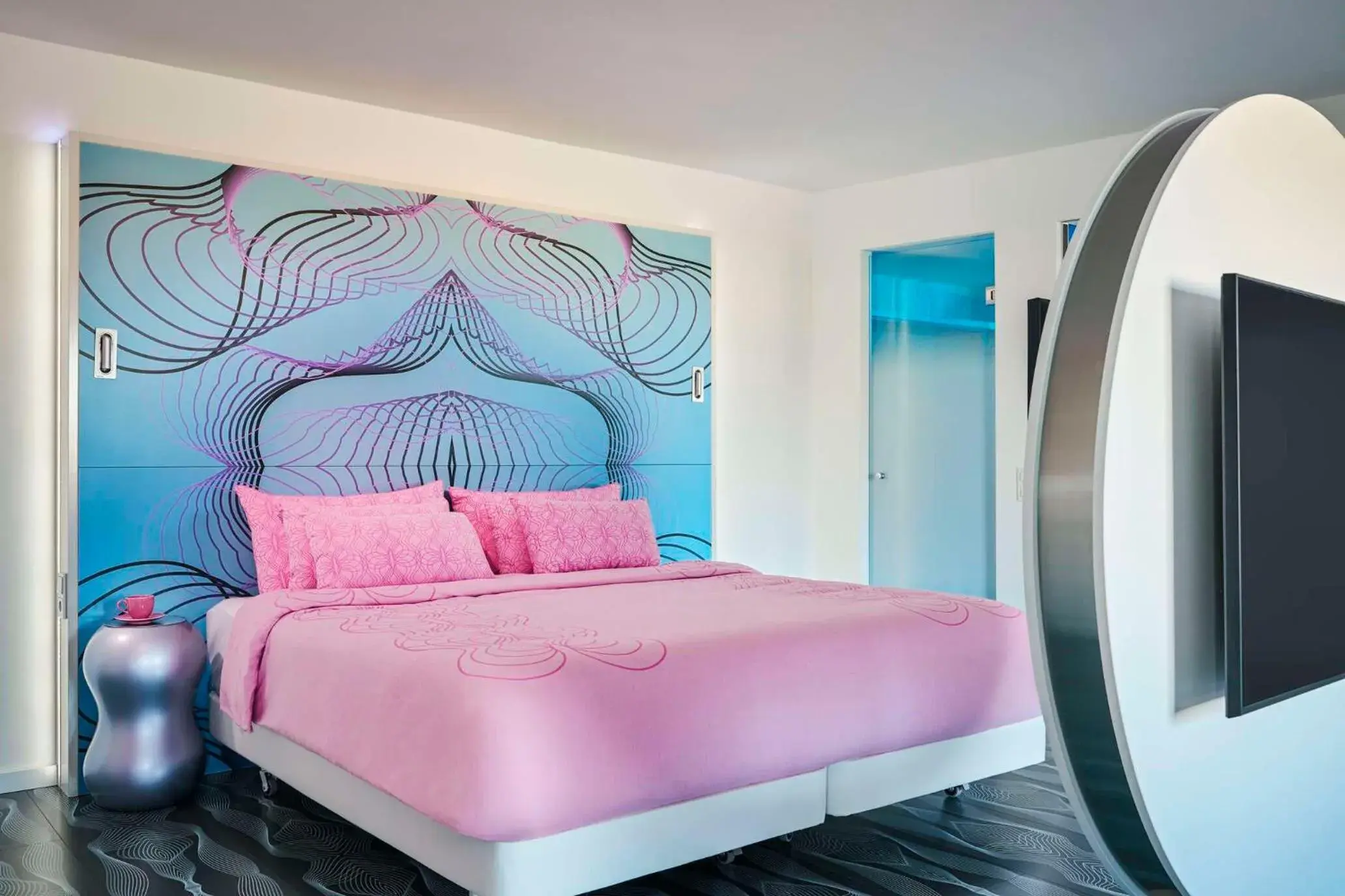 Photo of the whole room, Bed in nhow Berlin Photo of the whole room, Bed in nhow Berlin