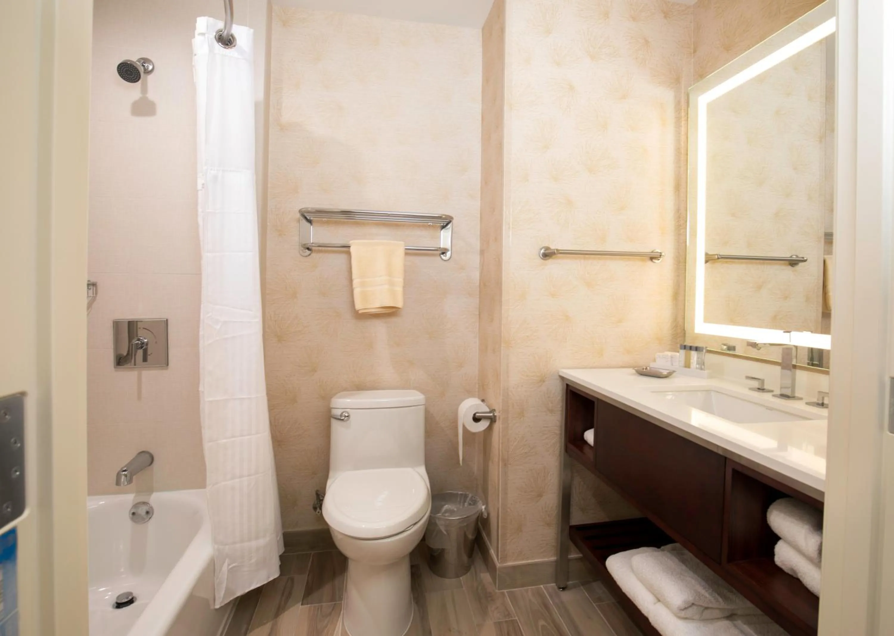 Photo of the whole room in Holiday Inn El Monte - Los Angeles by IHG