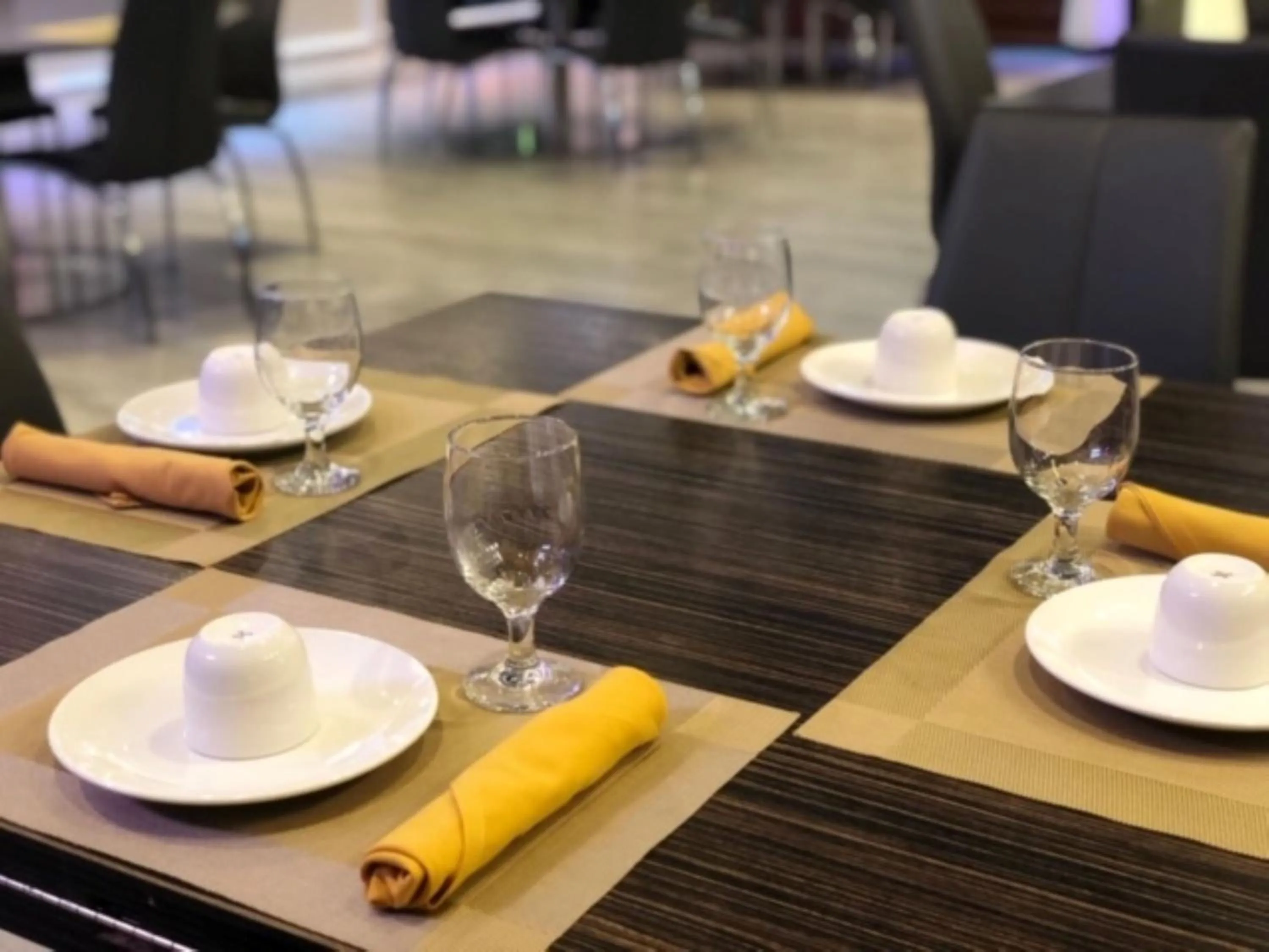 Restaurant/places to eat in Holiday Inn El Monte - Los Angeles by IHG