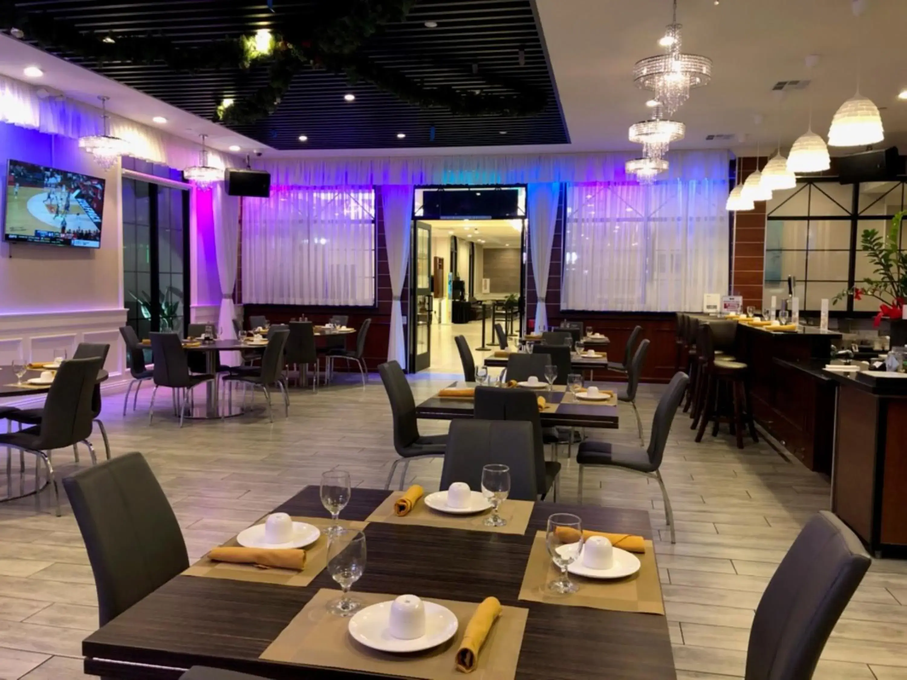 Restaurant/places to eat in Holiday Inn El Monte - Los Angeles by IHG Restaurant/places to eat in Holiday Inn El Monte - Los Angeles by IHG
