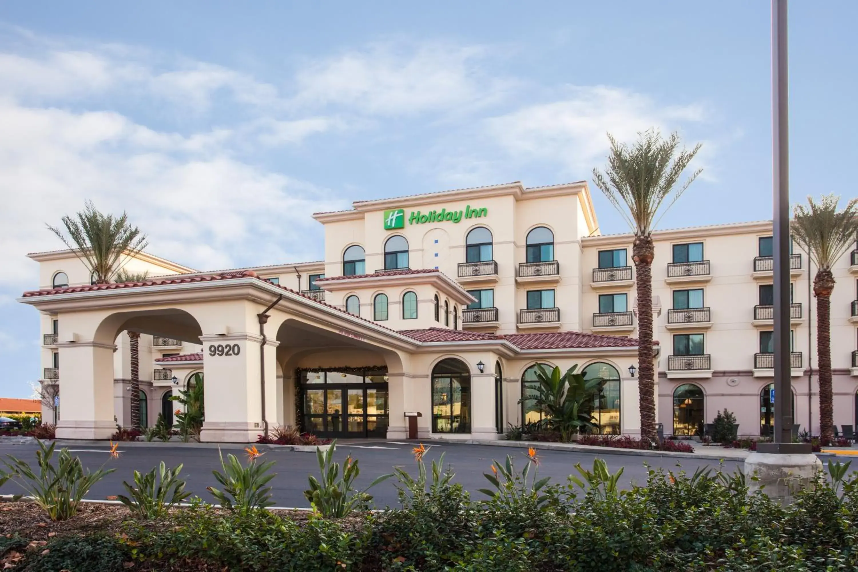 Property building in Holiday Inn El Monte - Los Angeles by IHG Property building in Holiday Inn El Monte - Los Angeles by IHG