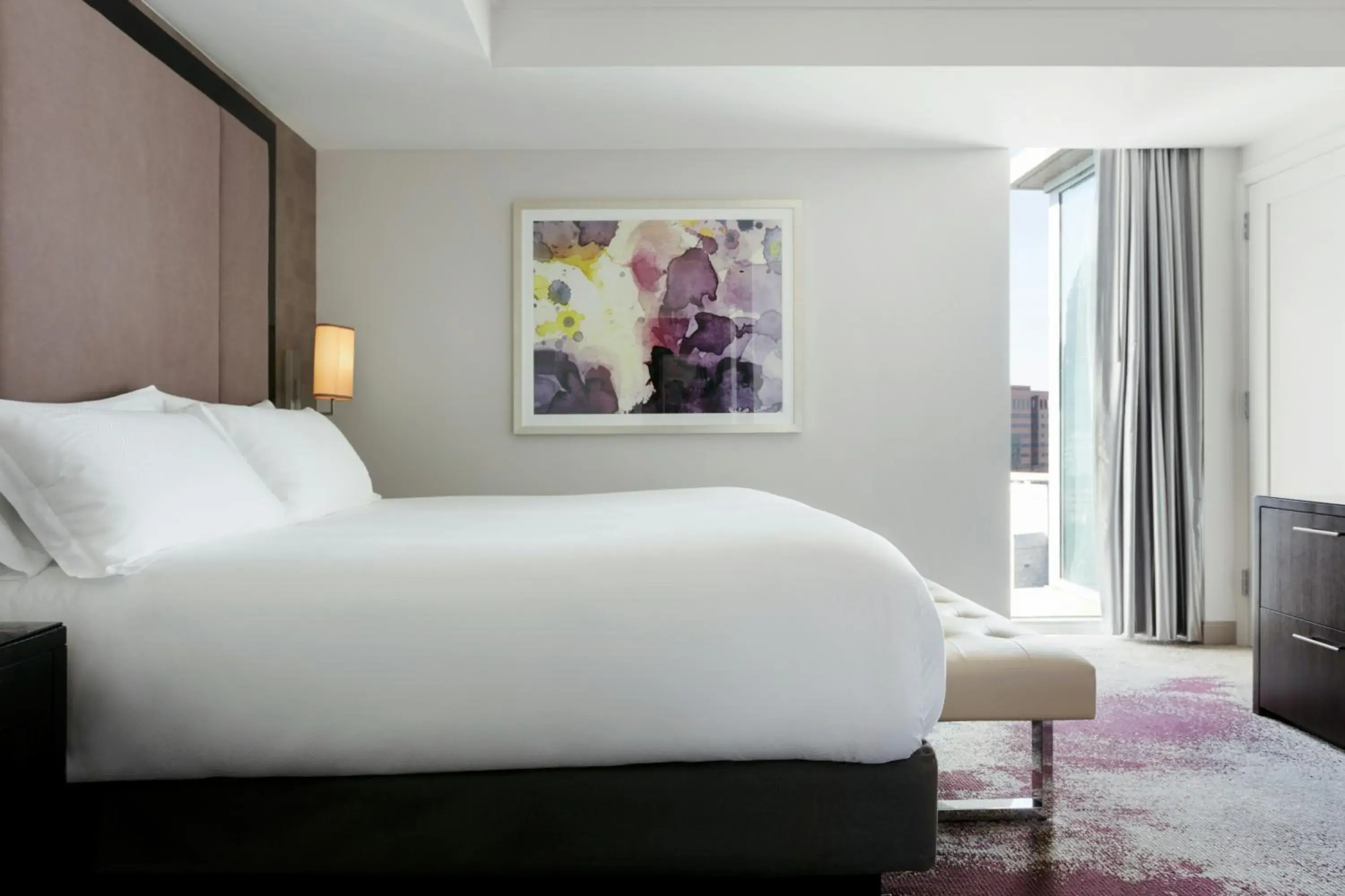 Bedroom, Bed in Loews Atlanta Hotel Bedroom, Bed in Loews Atlanta Hotel