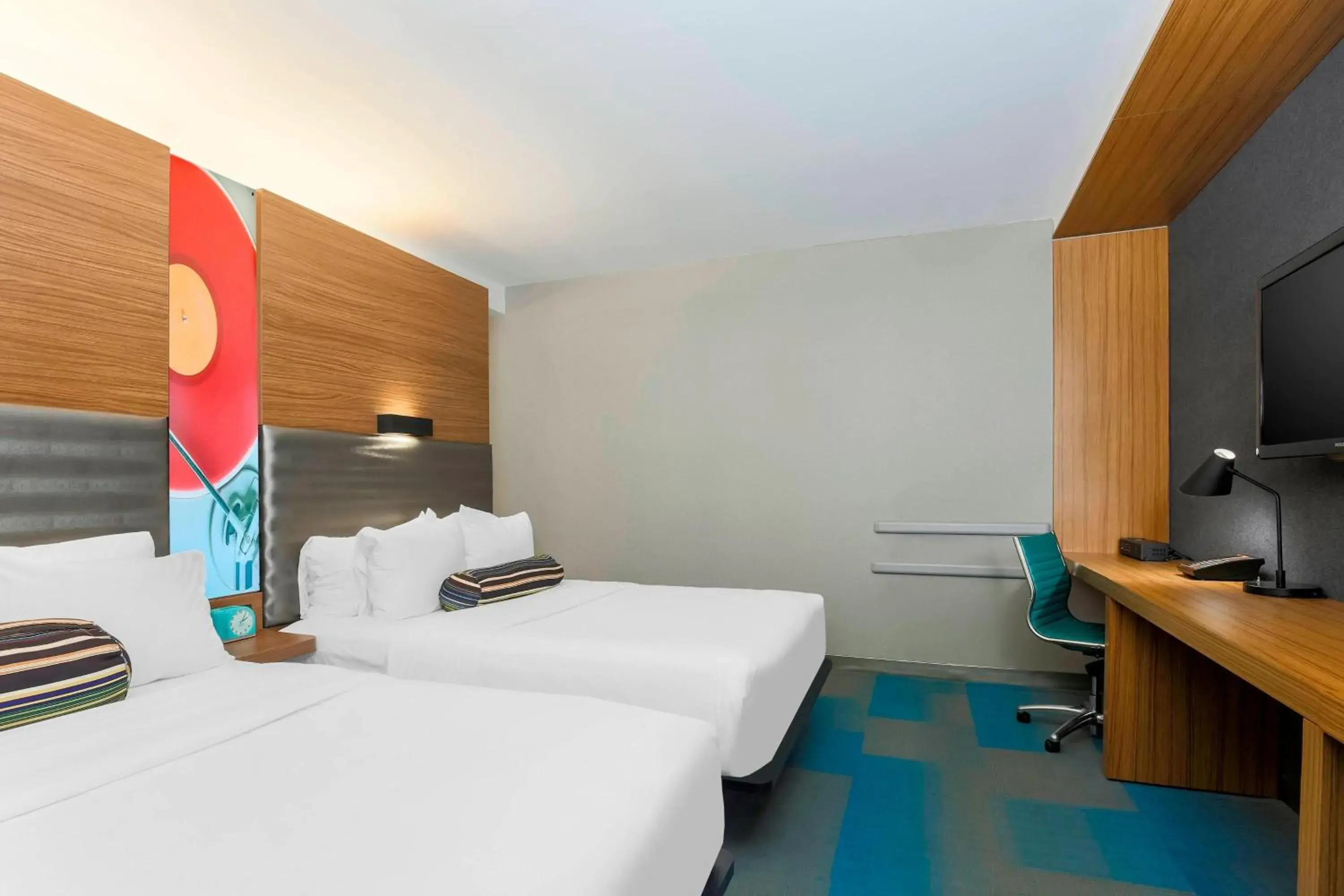 Photo of the whole room, Bed in Aloft Harlem Photo of the whole room, Bed in Aloft Harlem