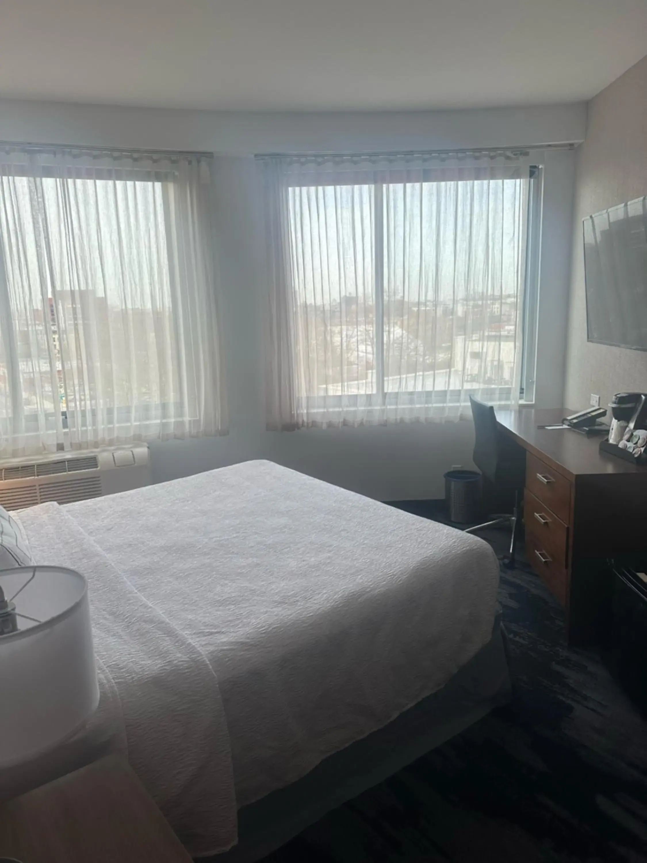 Bathroom, Bed in Fairfield Inn & Suites By Marriott New York Brooklyn Bathroom, Bed in Fairfield Inn & Suites By Marriott New York Brooklyn