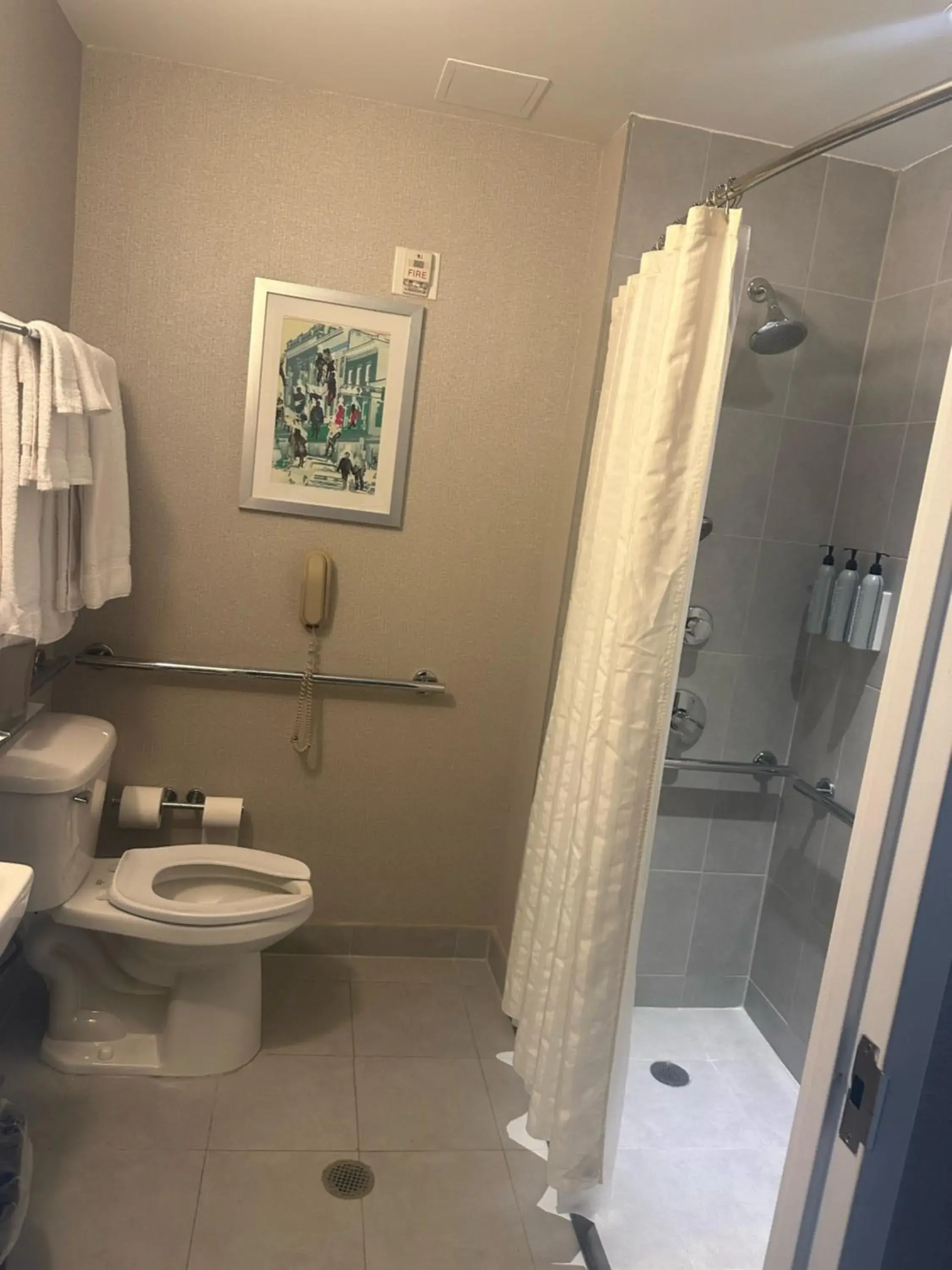 Bathroom in Fairfield Inn & Suites By Marriott New York Brooklyn Bathroom in Fairfield Inn & Suites By Marriott New York Brooklyn