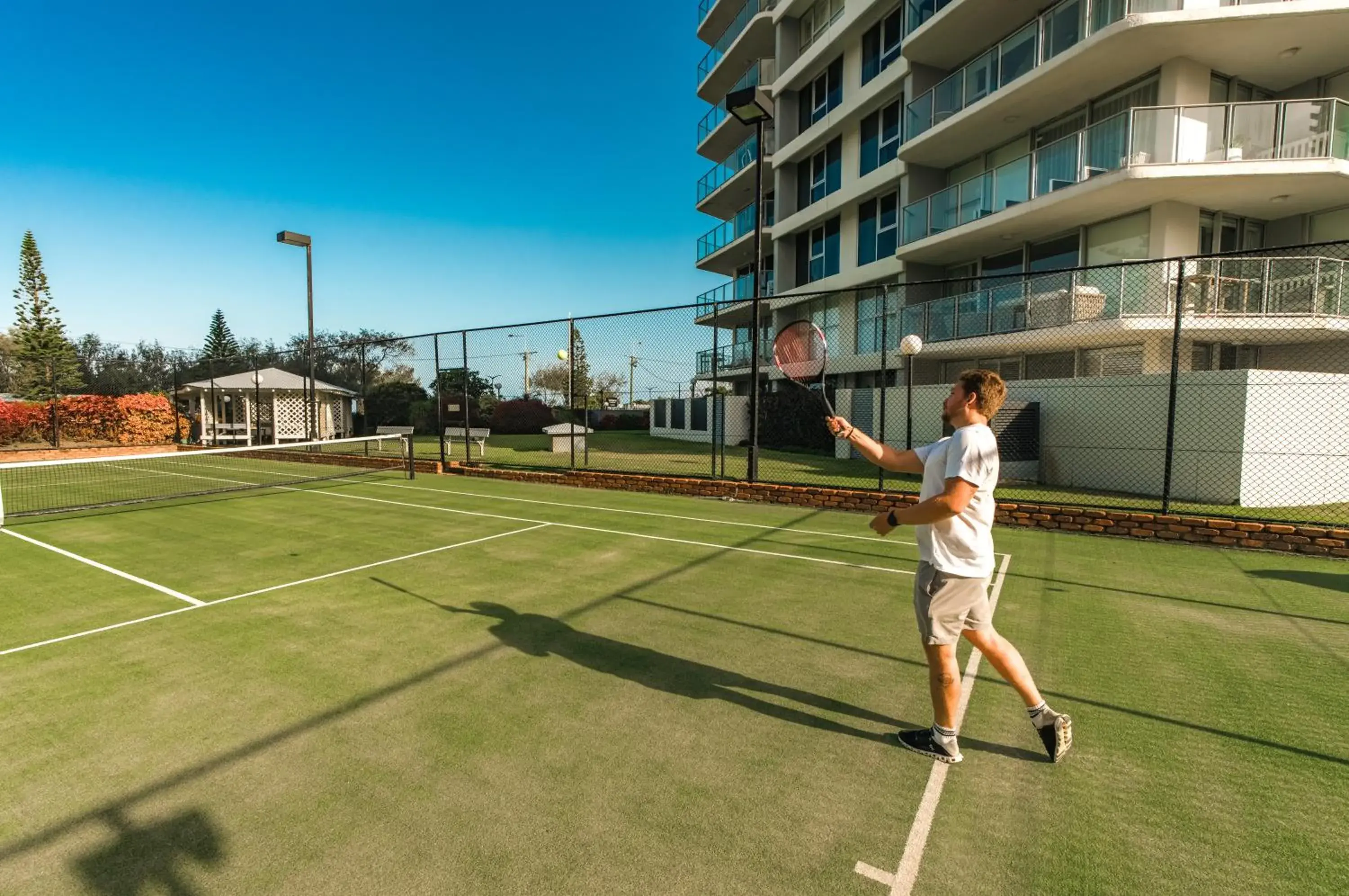 Tennis court in Talisman Beachside Broadbeach Tennis court in Talisman Beachside Broadbeach